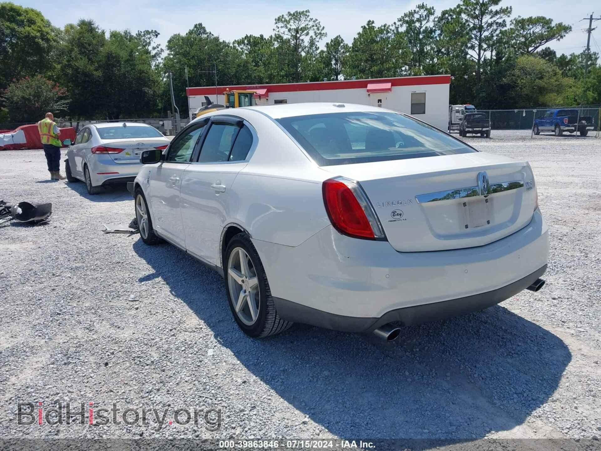 2011 LINCOLN MKS - VIN: 1LNHL9FT7BG614131 - Фото 3