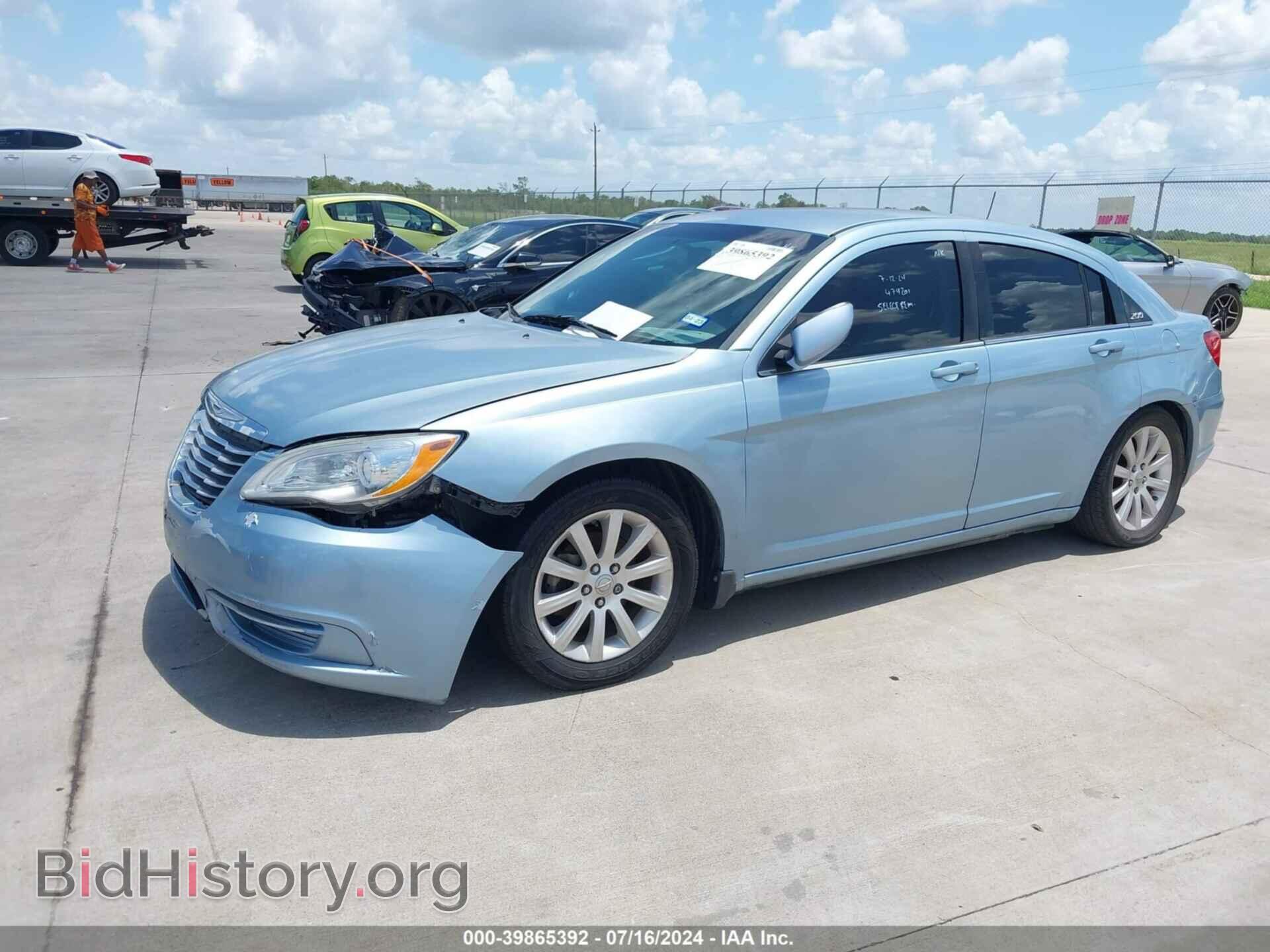 2012 CHRYSLER 200 - VIN: 1C3CCBBB3CN203653 - Photo 2
