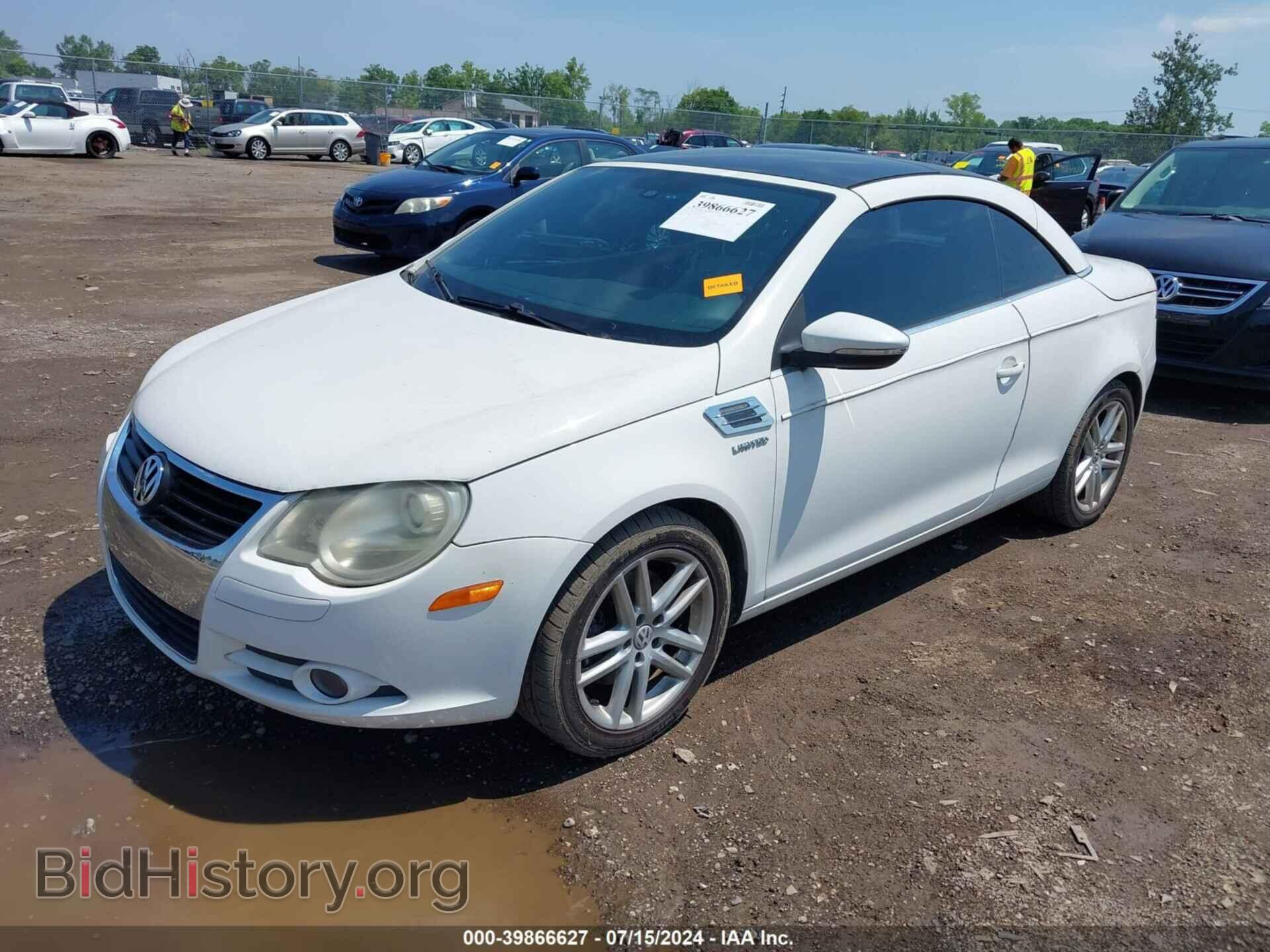 2009 VOLKSWAGEN EOS - VIN: WVWFA71FX9V016774 - Фото 2