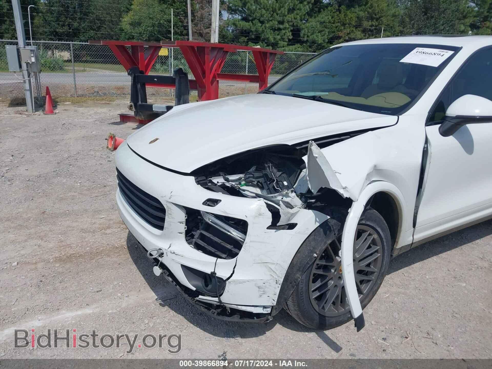 2017 PORSCHE CAYENNE - VIN: WP1AA2A25HKA83601 - Фото 6