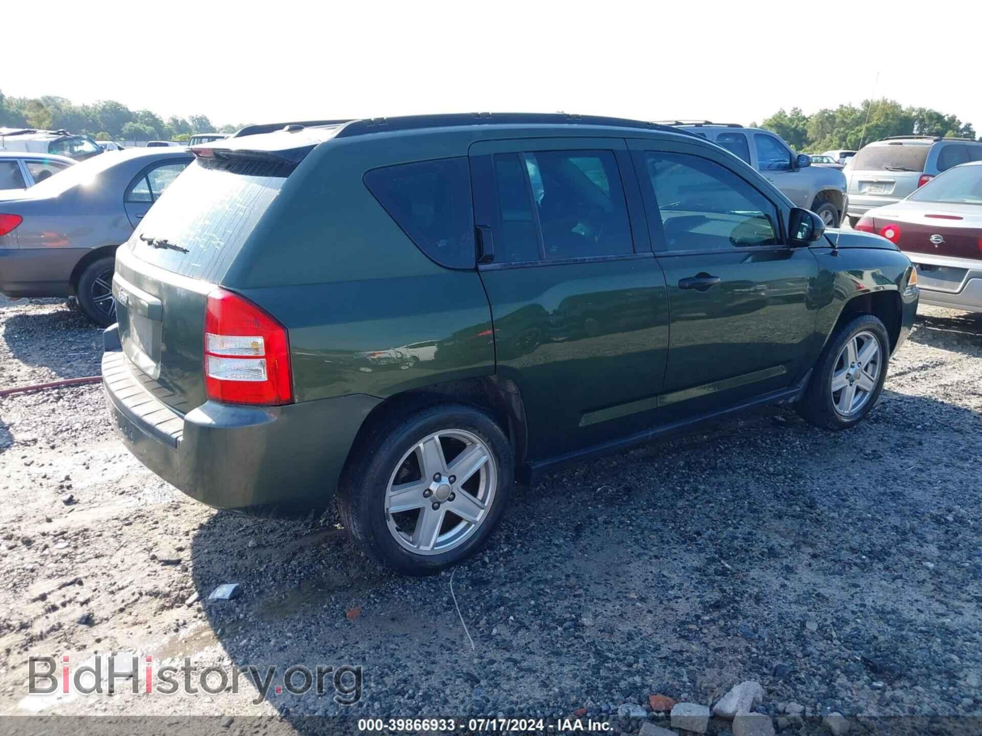 2007 JEEP COMPASS - VIN: 1J8FT47W57D211208 - Фото 4
