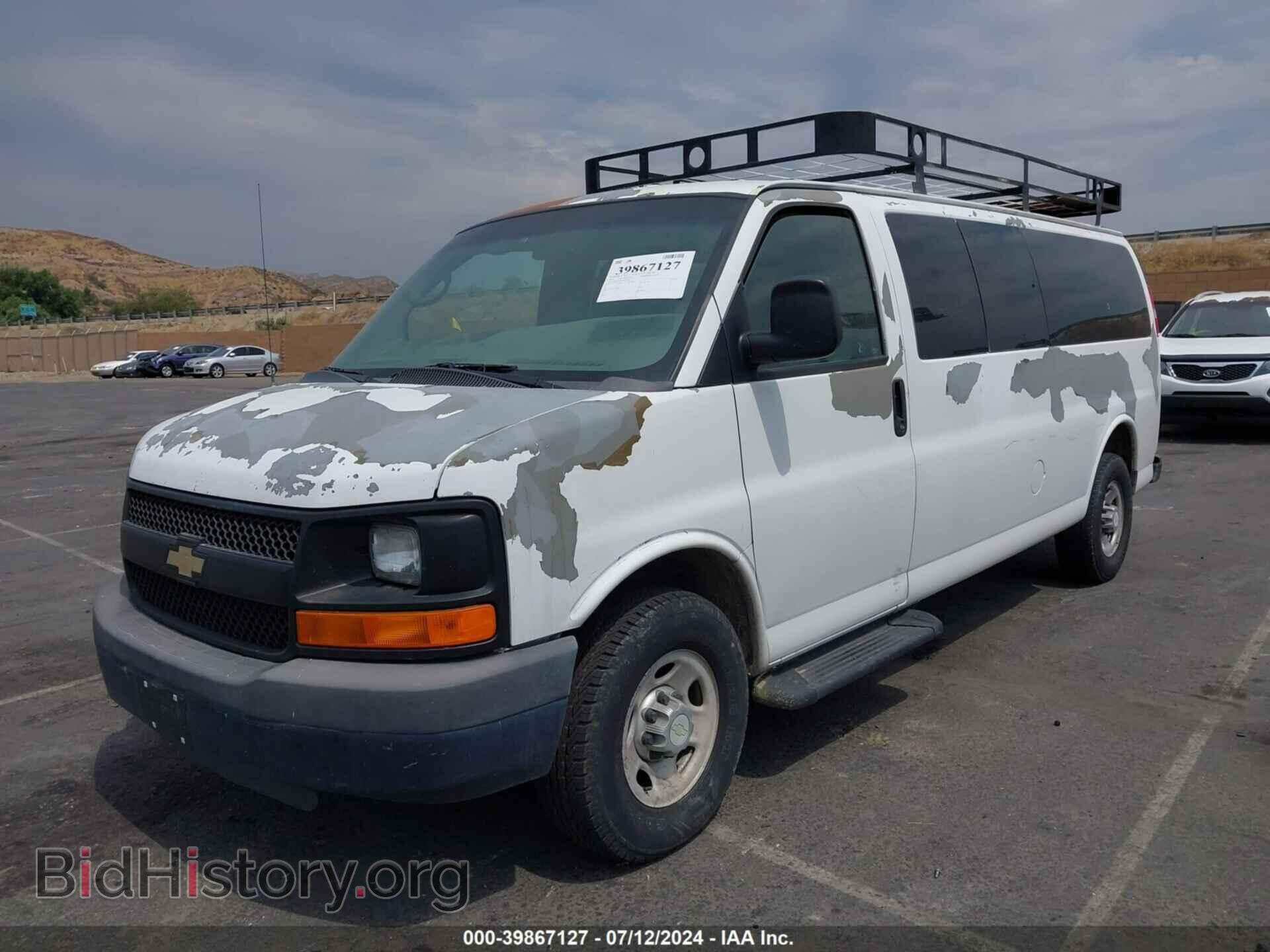 2010 CHEVROLET EXPRESS 3500 - VIN: 1GA2GZDG8A1139815 - Фото 2
