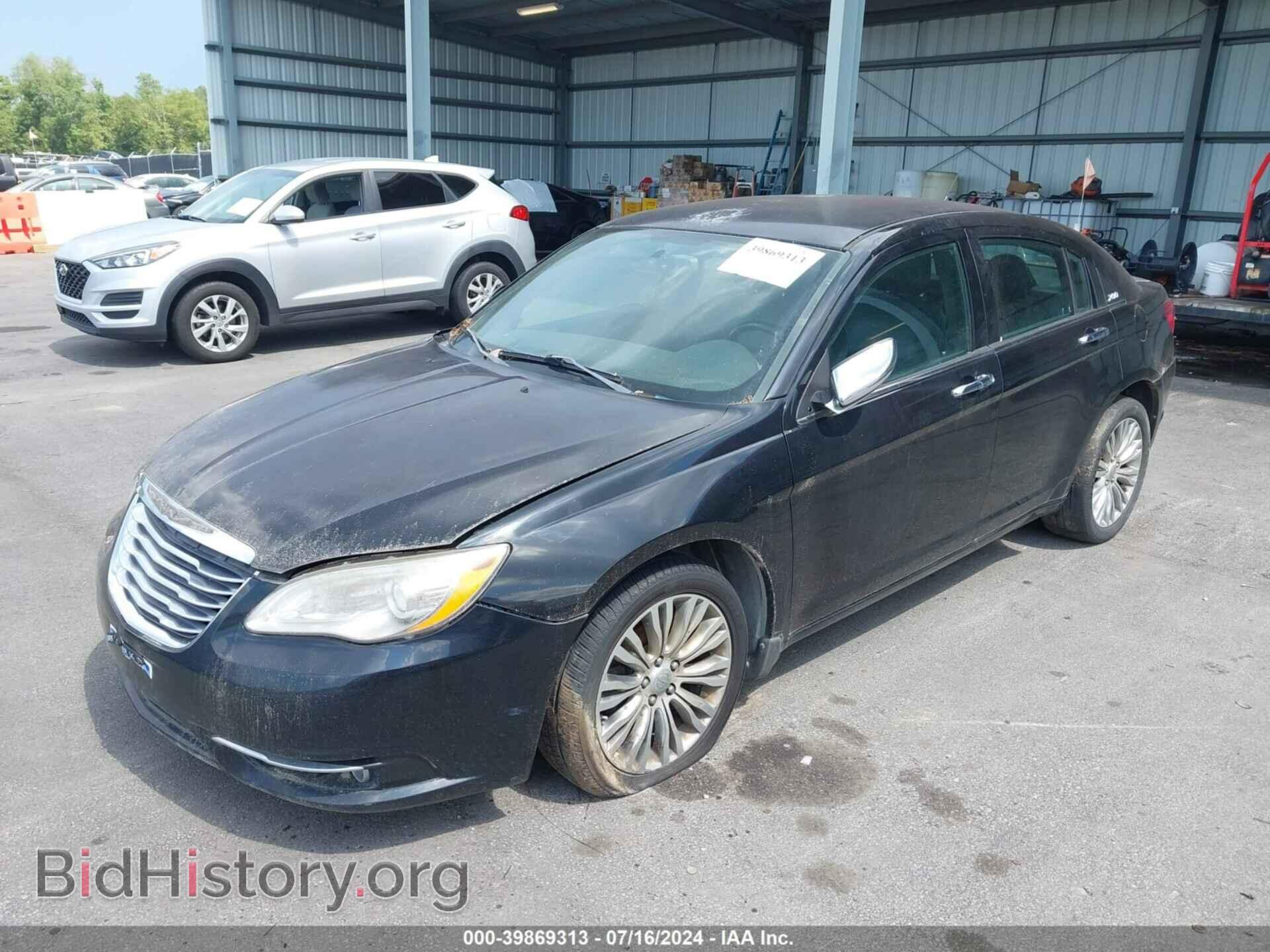 2012 CHRYSLER 200 - VIN: 1C3CCBCB1CN304253 - Фото 2