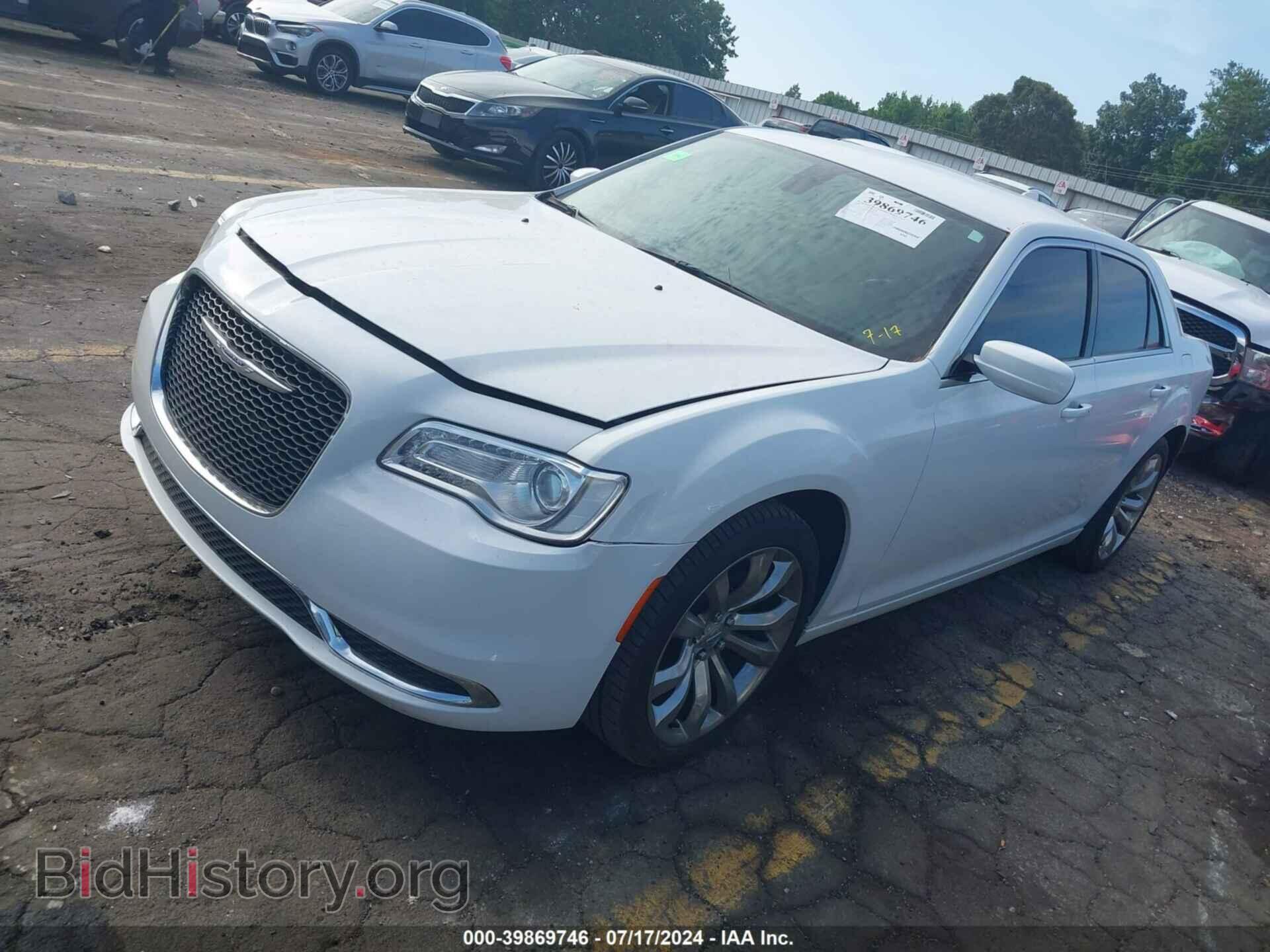2020 CHRYSLER 300 - VIN: 2C3CCAAG4LH198057 - Фото 2