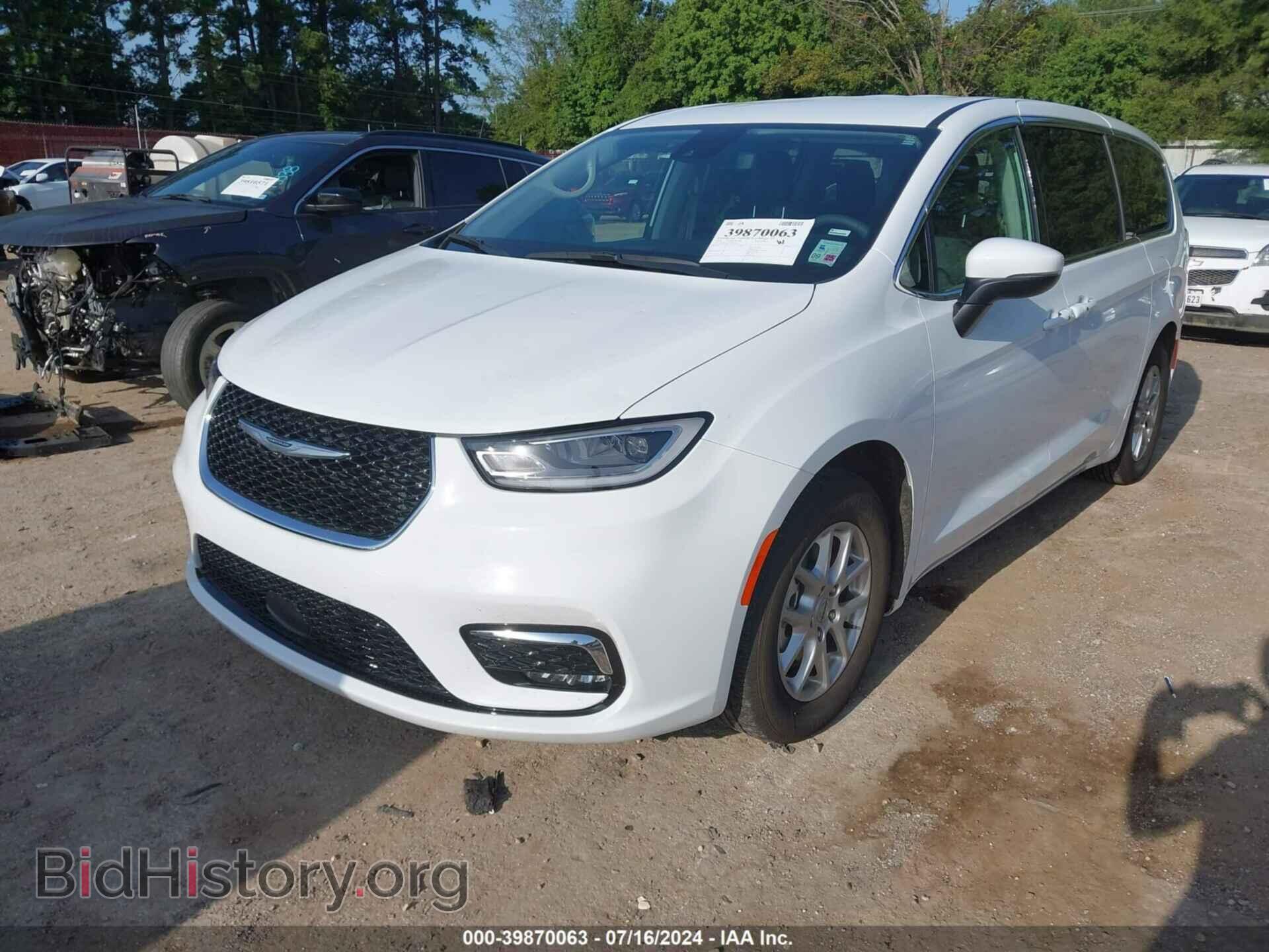 2023 CHRYSLER PACIFICA - VIN: 2C4RC1BG5PR624567 - Фото 2