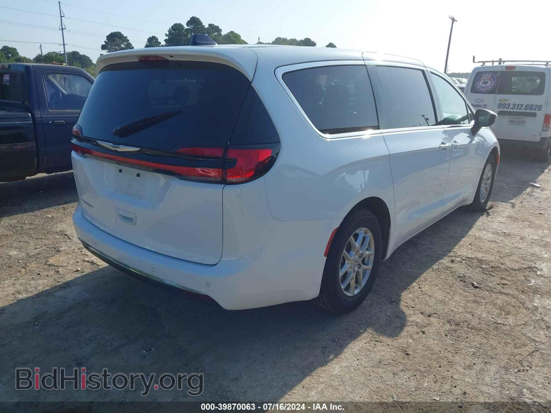 2023 CHRYSLER PACIFICA - VIN: 2C4RC1BG5PR624567 - Фото 4