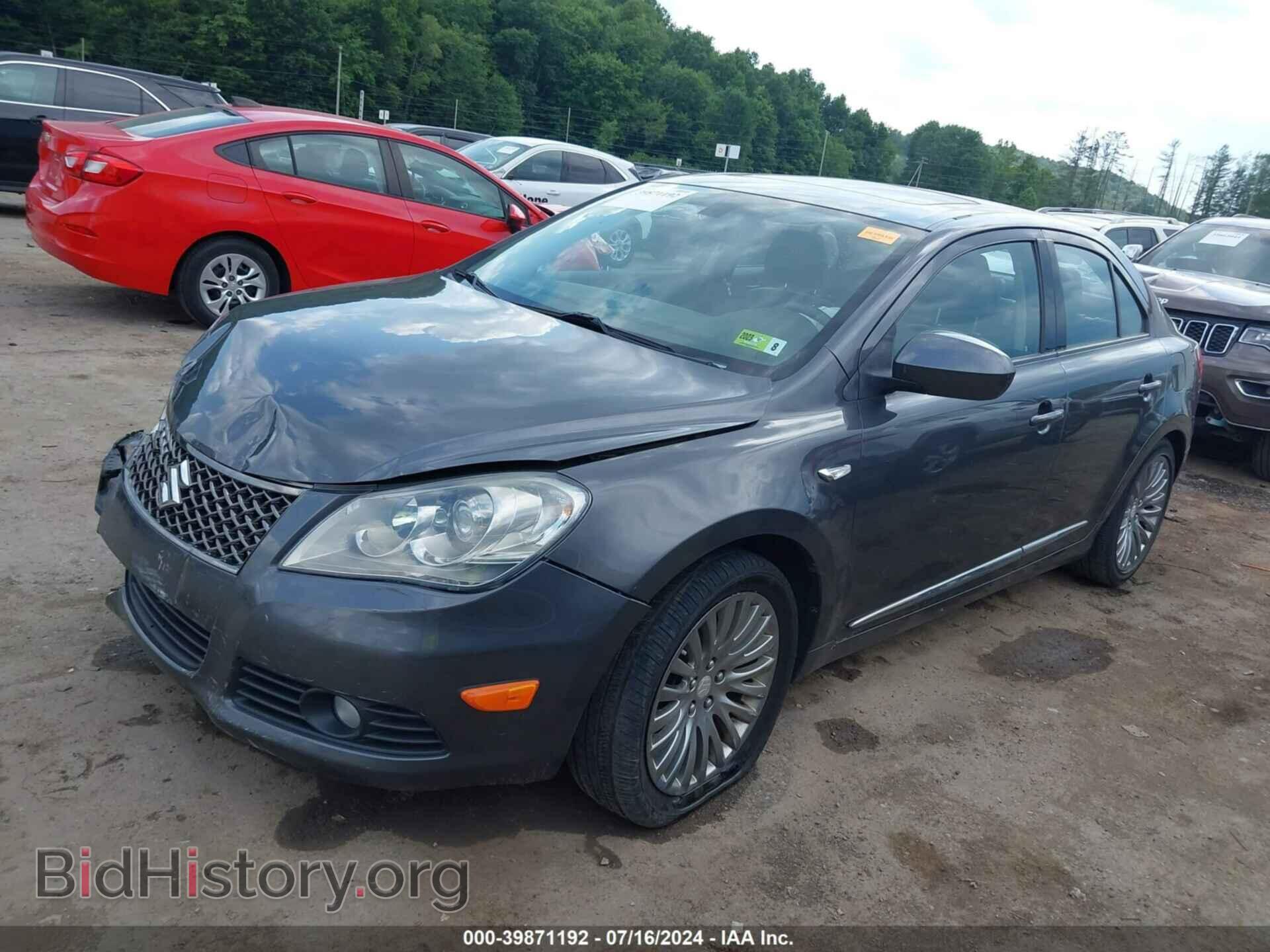 2010 SUZUKI KIZASHI - VIN: JS2RF9A73A6100622 - Photo 2