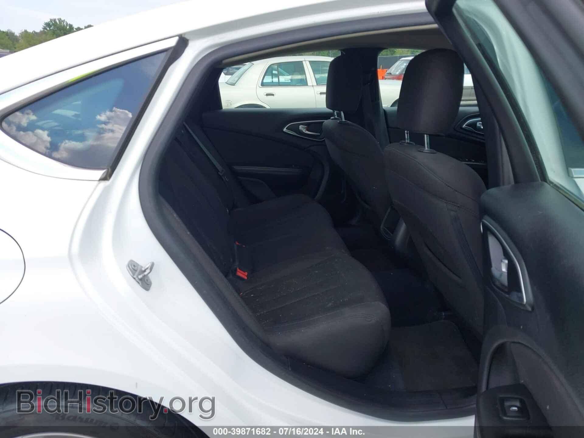 2015 CHRYSLER 200 - VIN: 1C3CCCAB2FN672096 - Фото 8