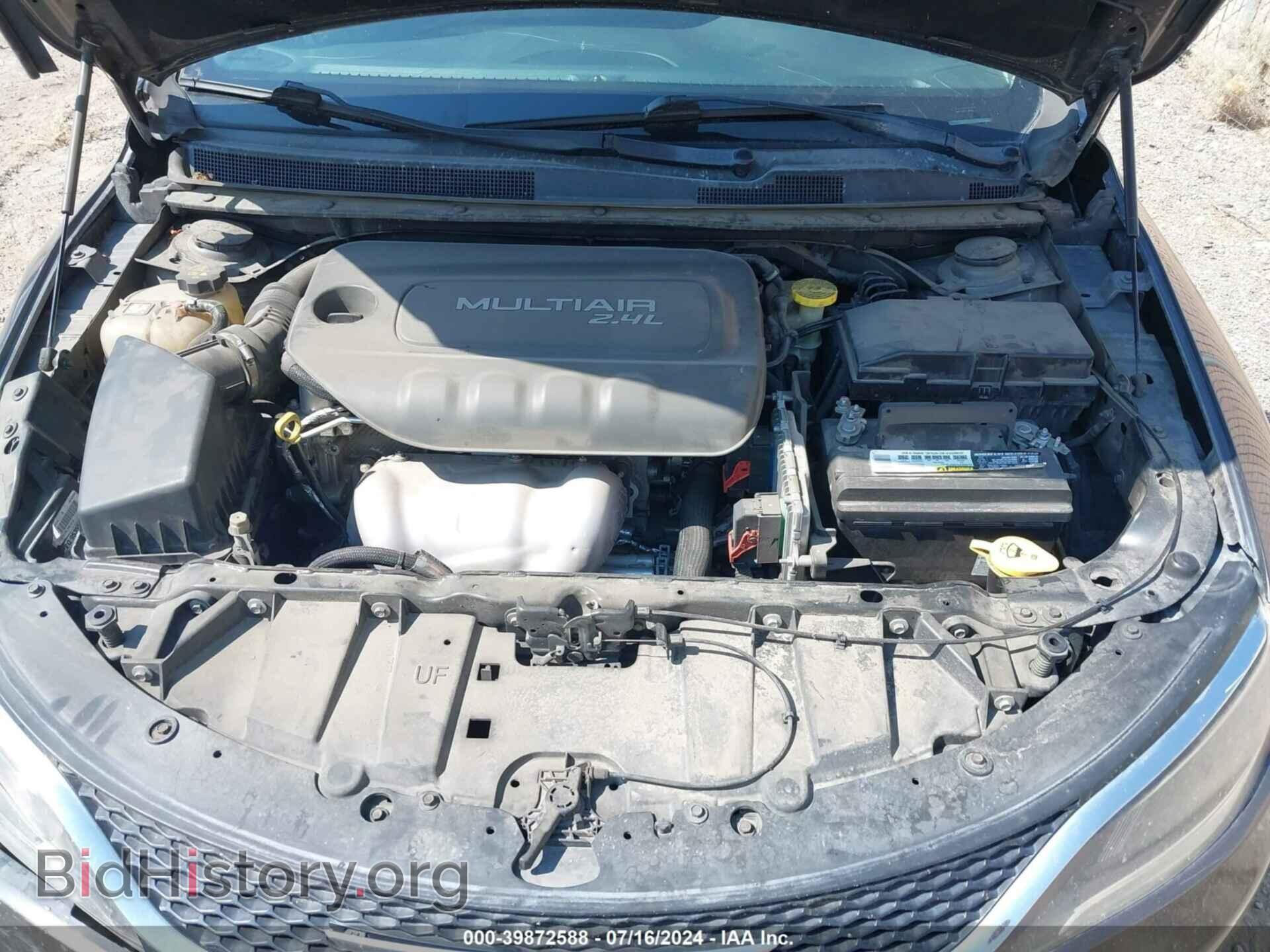 2015 CHRYSLER 200 - VIN: 1C3CCCAB2FN725752 - Фото 10