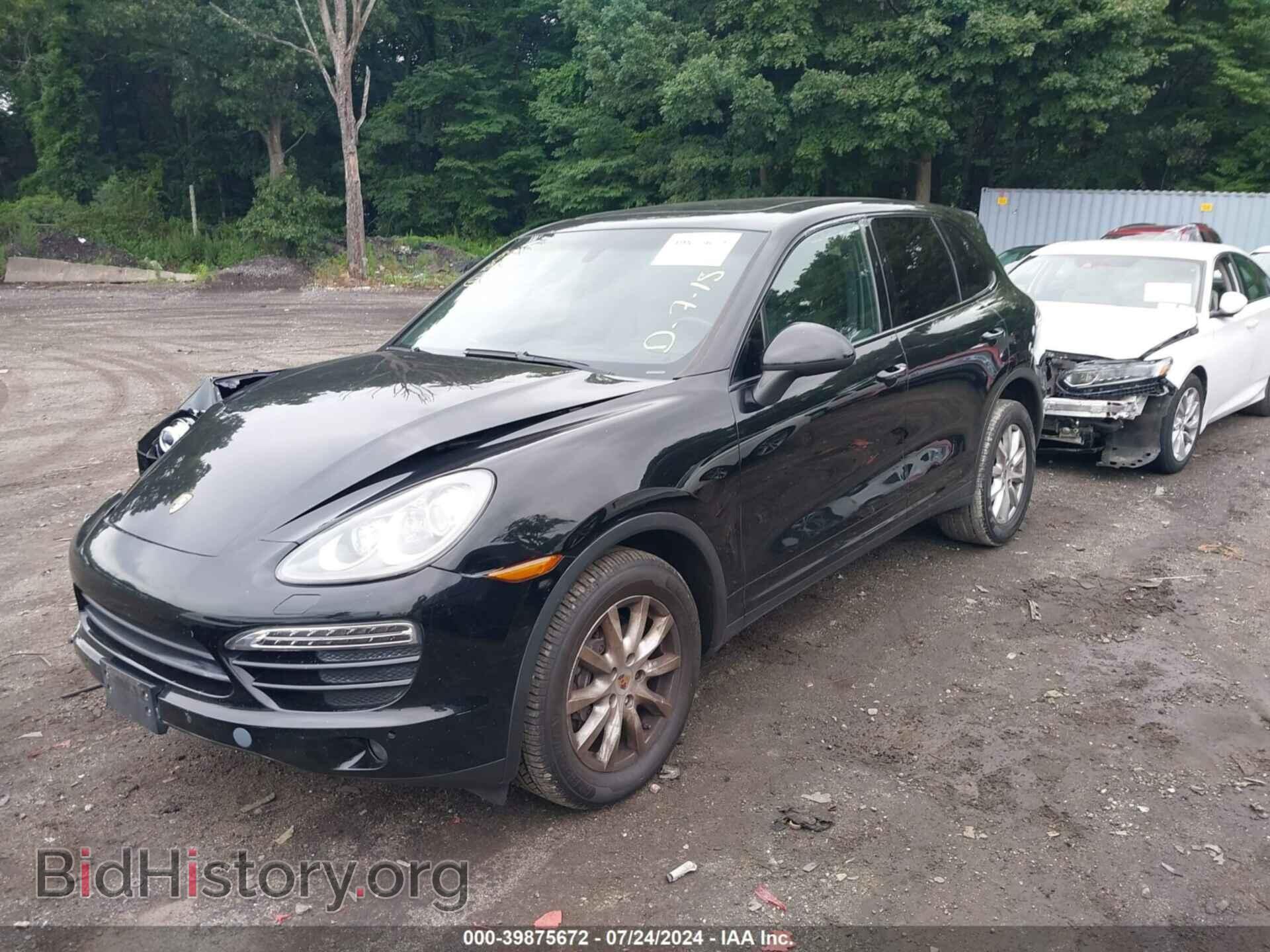 2013 PORSCHE CAYENNE - VIN: WP1AA2A22DLA07645 - Photo 2