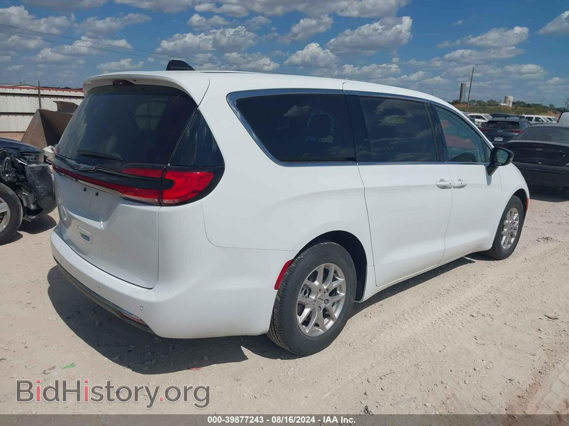 2024 CHRYSLER PACIFICA - VIN: 2C4RC1BG1RR125526 - Фото 4