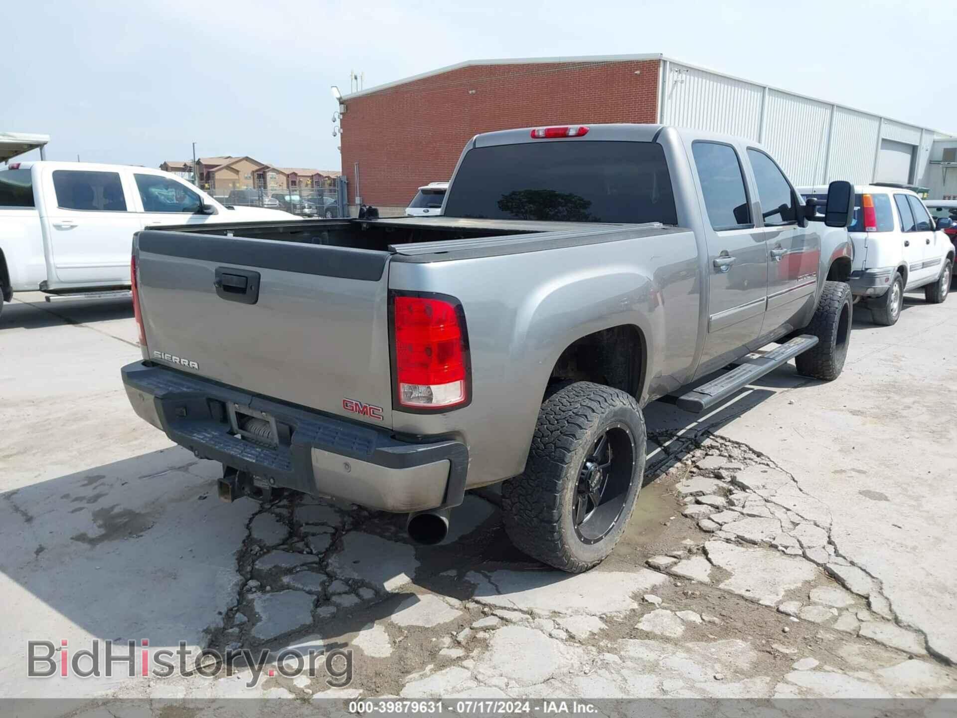 2013 GMC SIERRA 2500HD - VIN: 1GT125E85DF214043 - Фото 4