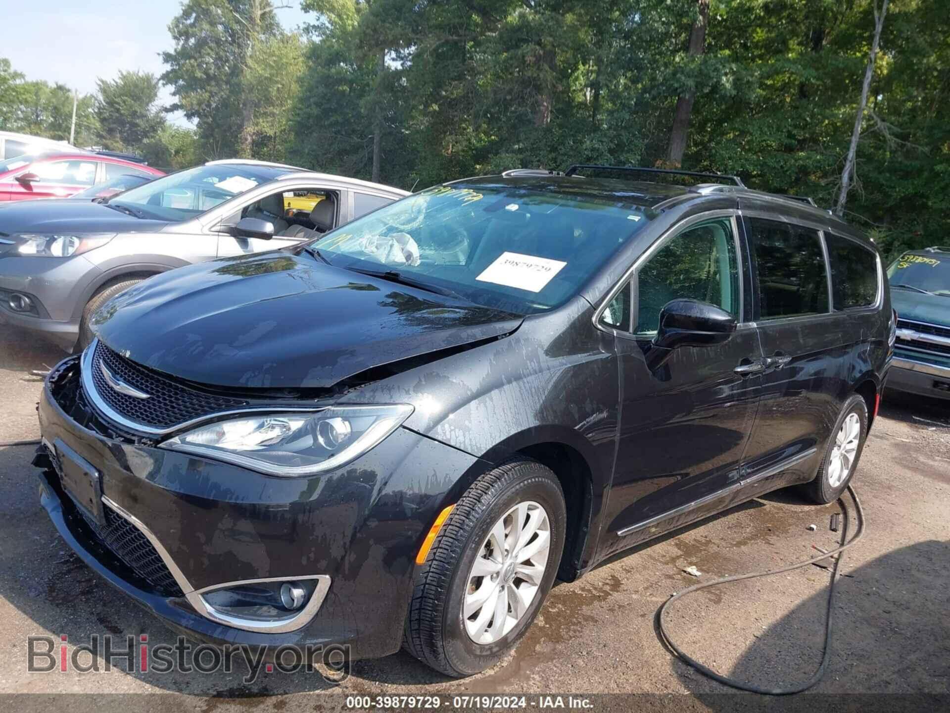 2019 CHRYSLER PACIFICA - VIN: 2C4RC1BG5KR731174 - Фото 2