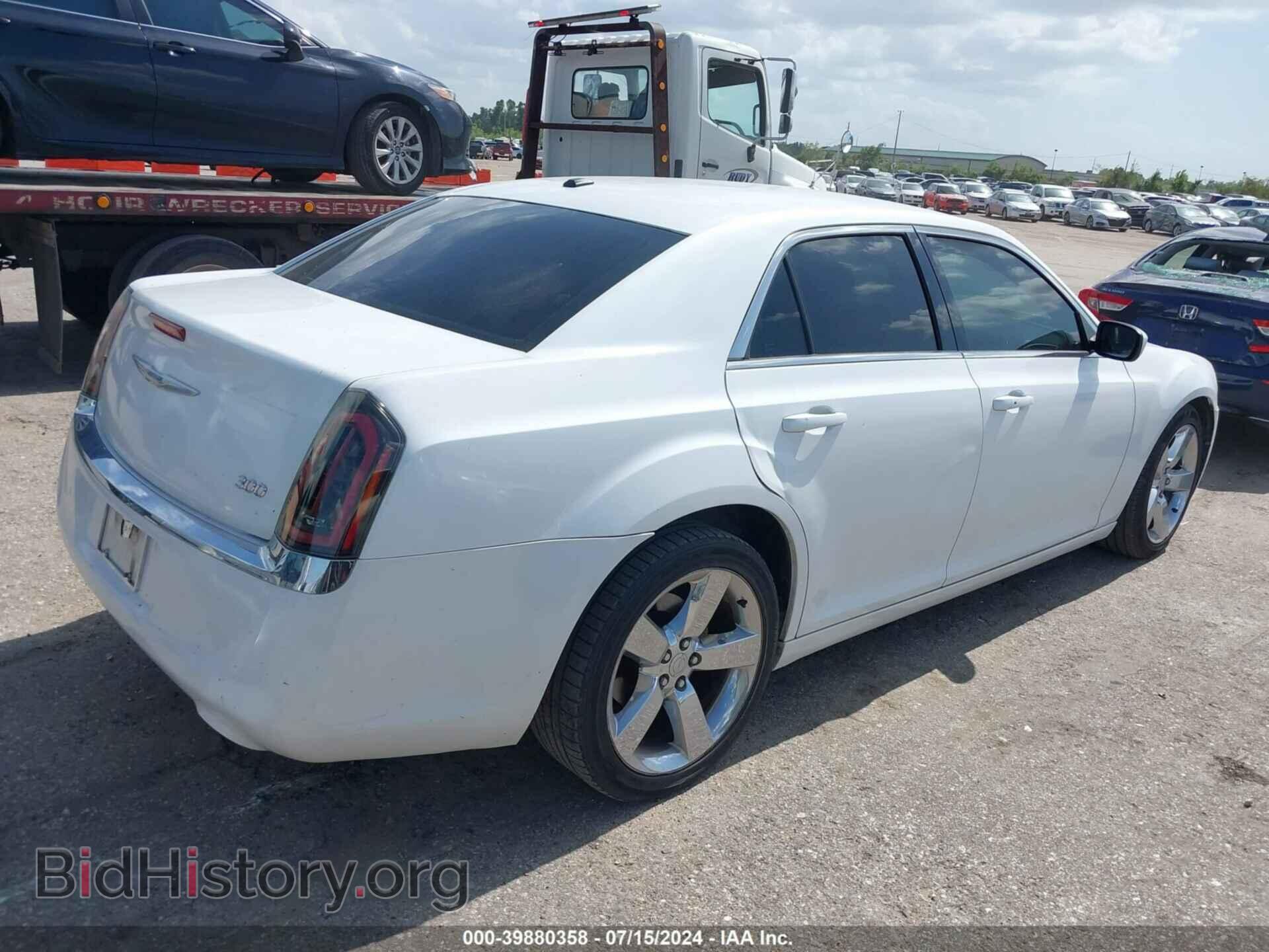 2013 CHRYSLER 300 - VIN: 2C3CCAAG6DH515113 - Фото 4