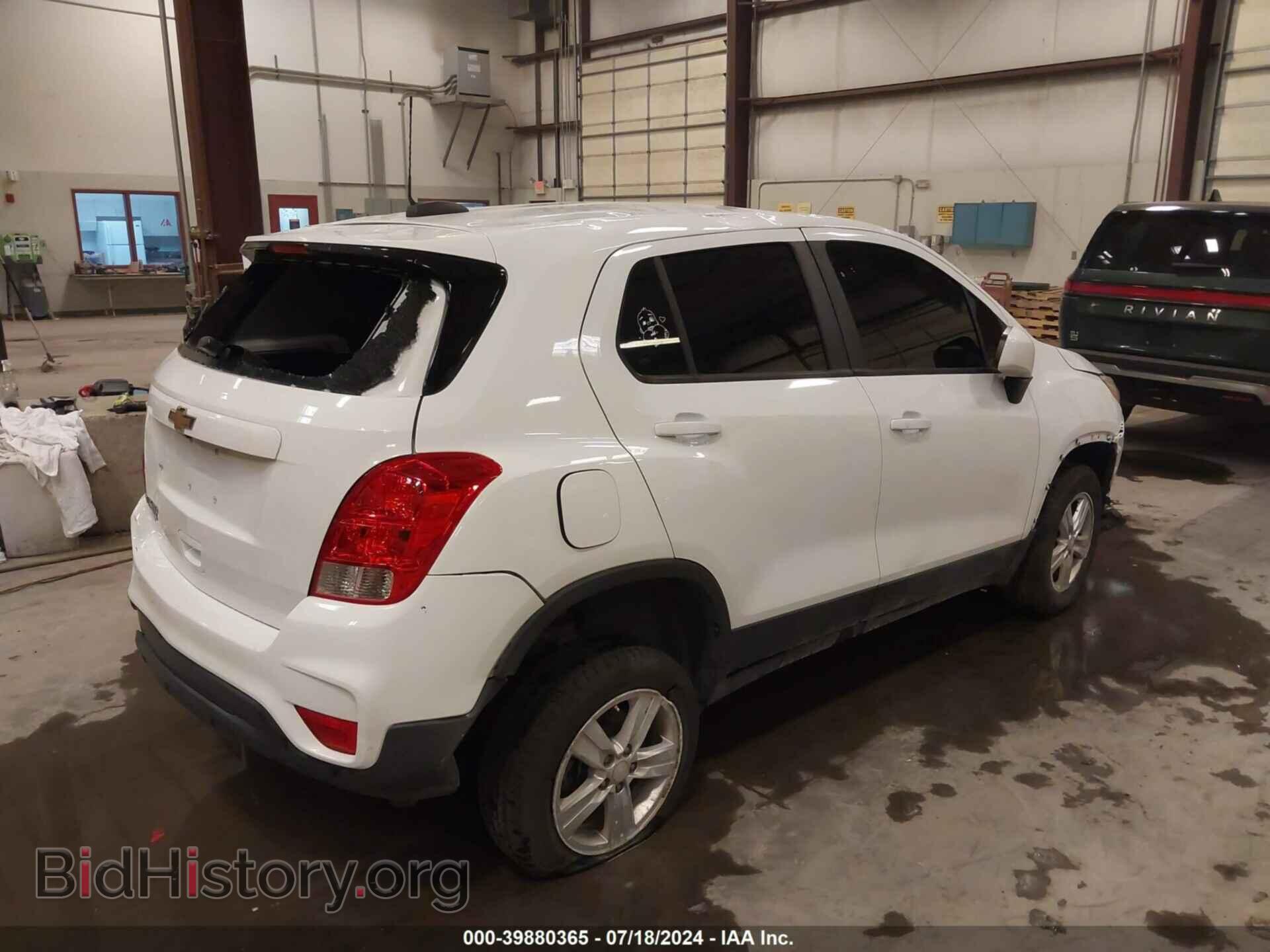 2017 CHEVROLET TRAX - VIN: 3GNCJNSB9HL221740 - Фото 4