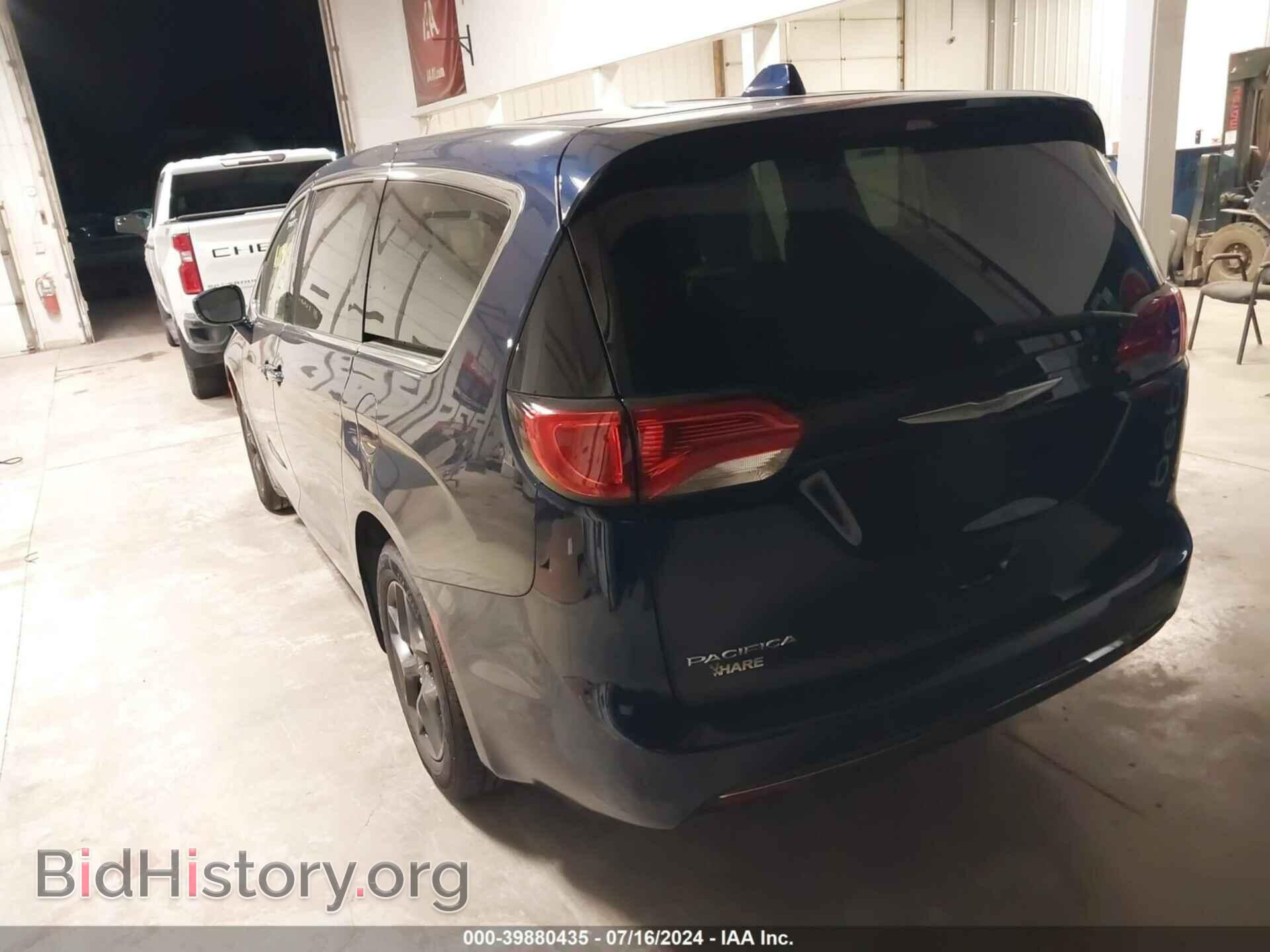 2018 CHRYSLER PACIFICA - VIN: 2C4RC1FG9JR126065 - Фото 3