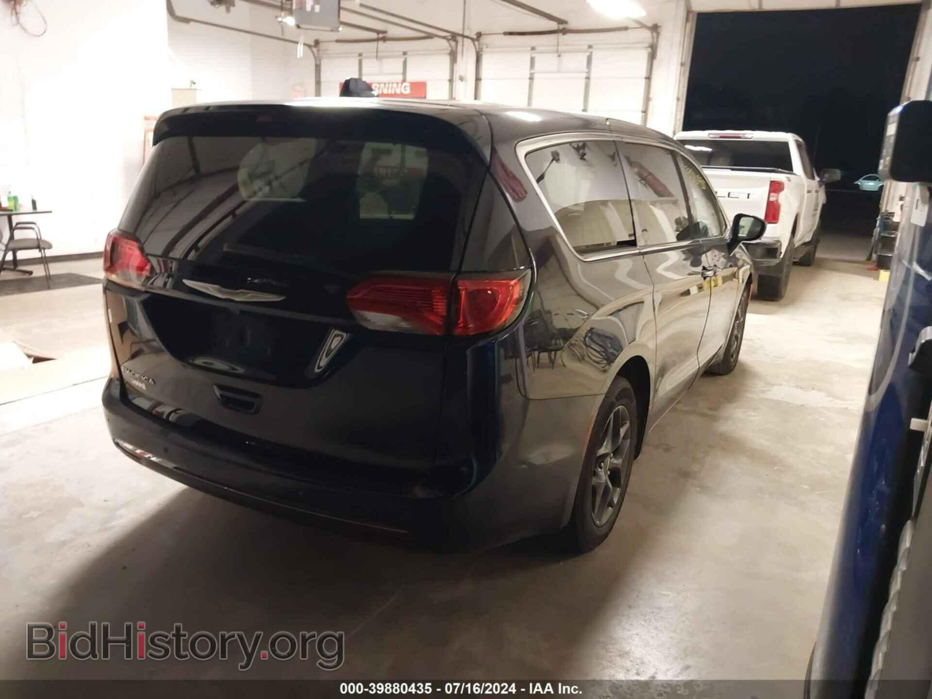 2018 CHRYSLER PACIFICA - VIN: 2C4RC1FG9JR126065 - Фото 4