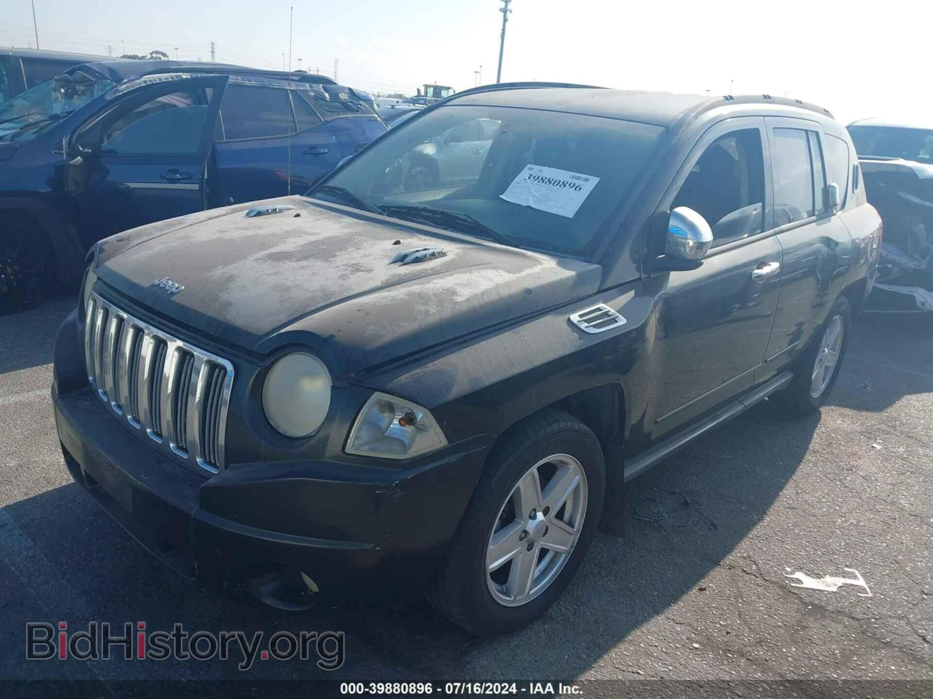 2008 JEEP COMPASS - VIN: 1J8FT47018D551808 - Фото 2