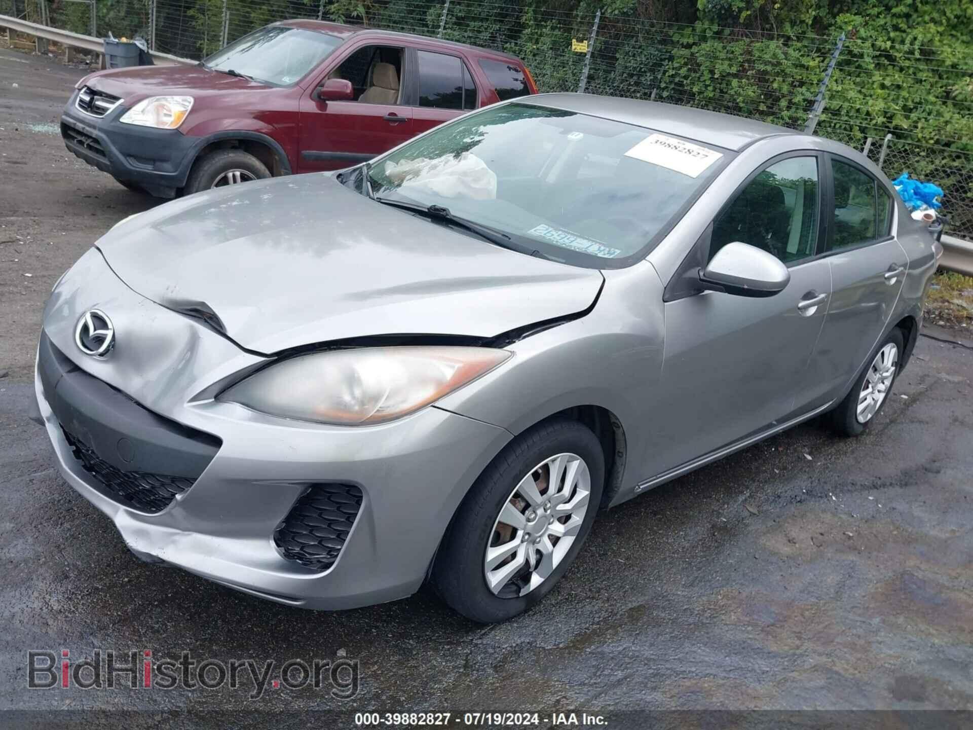 2013 MAZDA MAZDA3 - VIN: JM1BL1TF1D1767197 - Фото 2