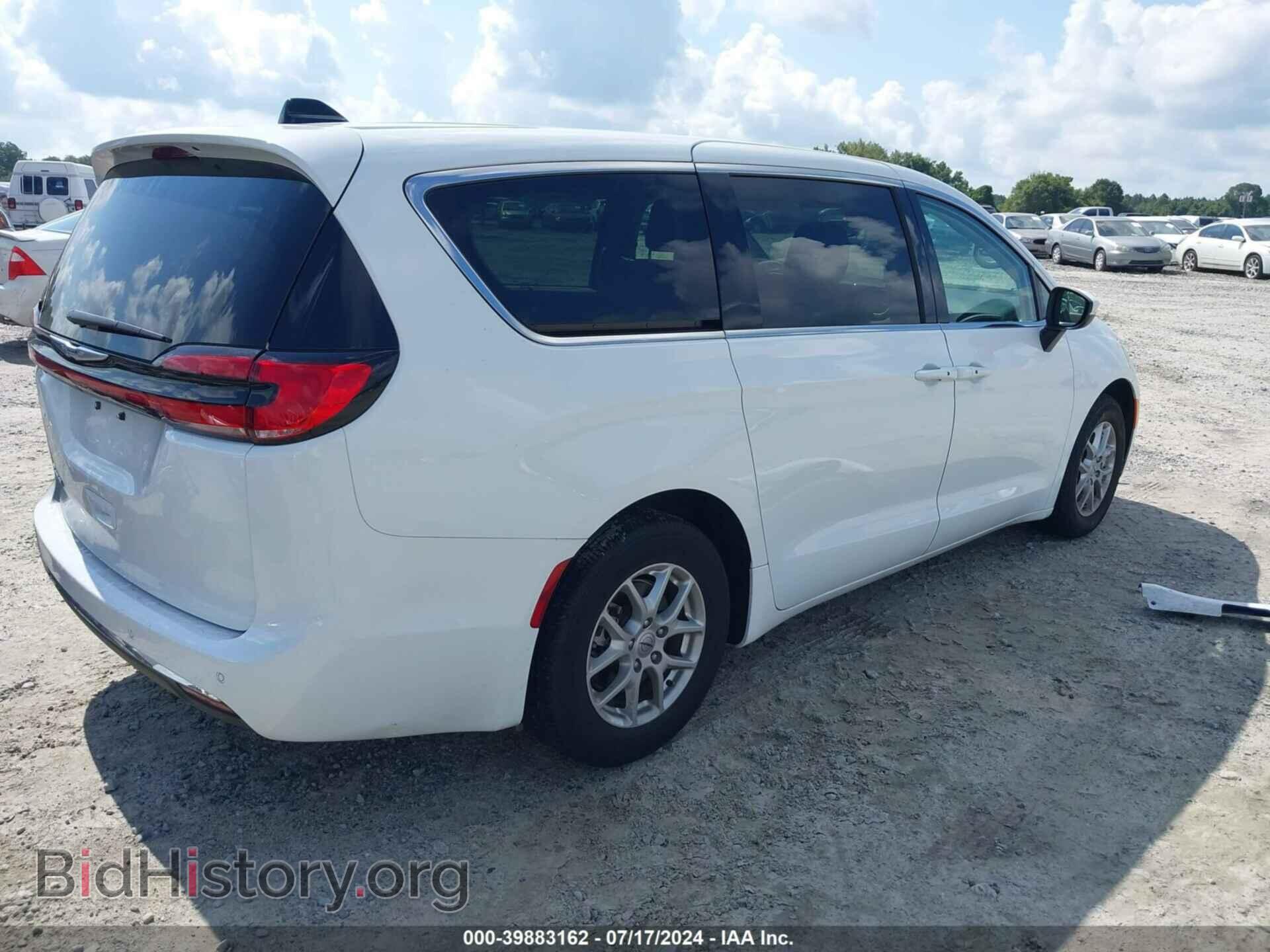 2023 CHRYSLER PACIFICA - VIN: 2C4RC1BG2PR532431 - Фото 4