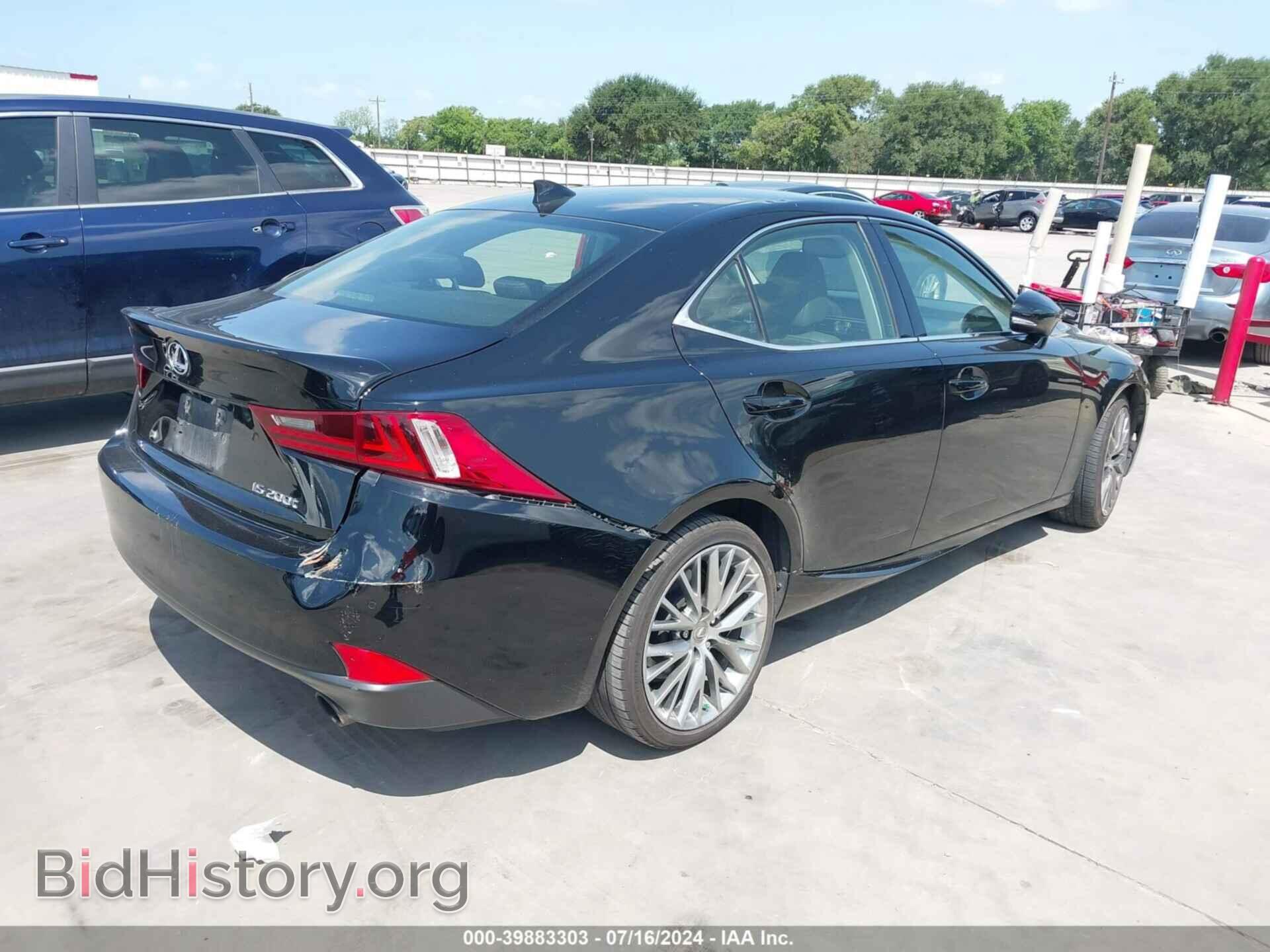 2016 LEXUS IS 200T - VIN: JTHBA1D24G5025616 - Фото 4