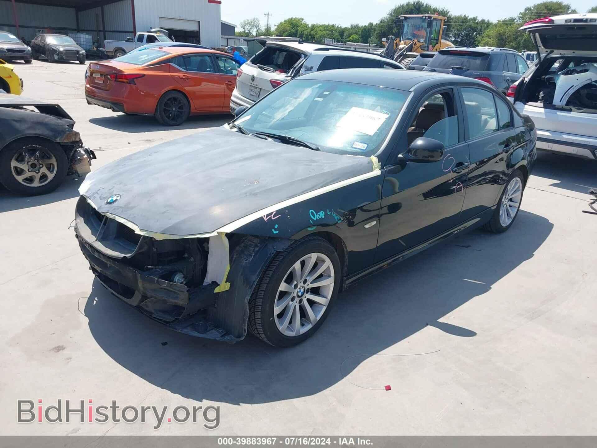 2011 BMW 328I - VIN: WBAPH5C54BA446643 - Фото 2