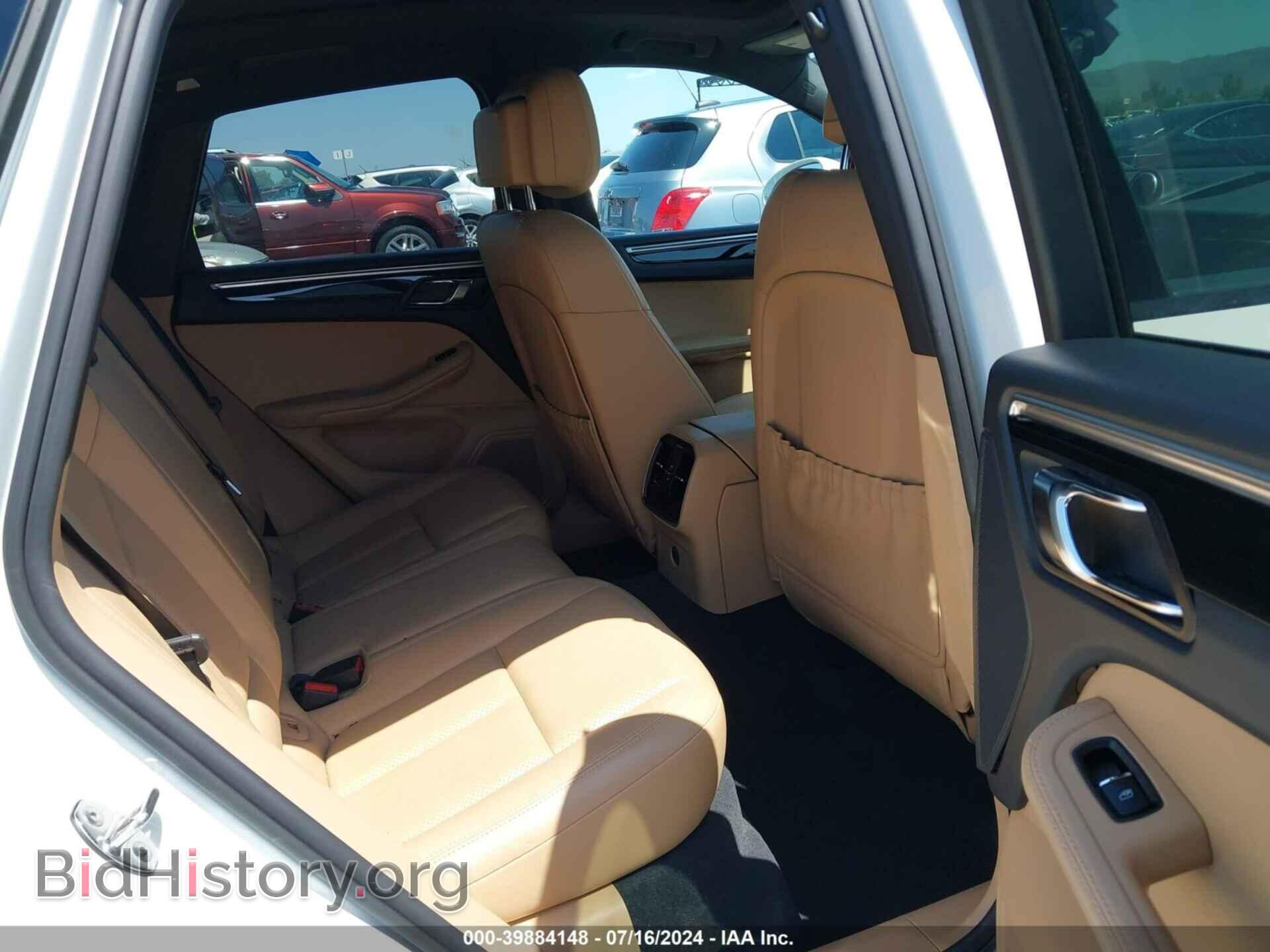 2017 PORSCHE MACAN - VIN: WP1AA2A58HLB03408 - Photo 8