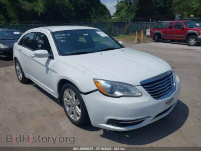 2013 Chrysler 200 LX, white — VIN 1C3CCBAB0DN670600, IAAI