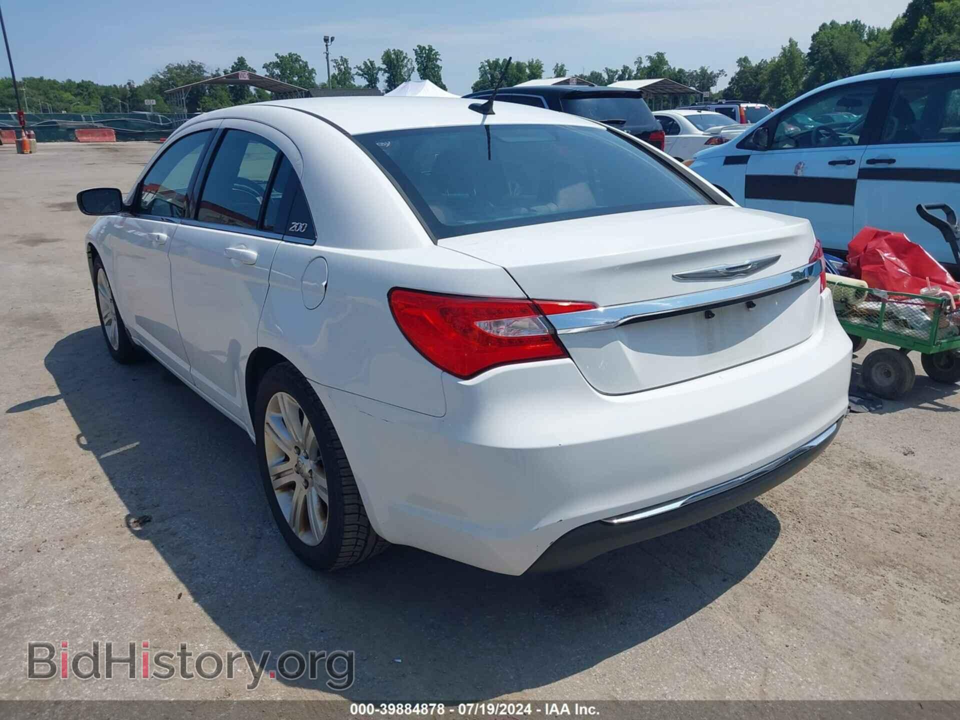 2013 CHRYSLER 200 - VIN: 1C3CCBAB0DN670600 - Photo 3