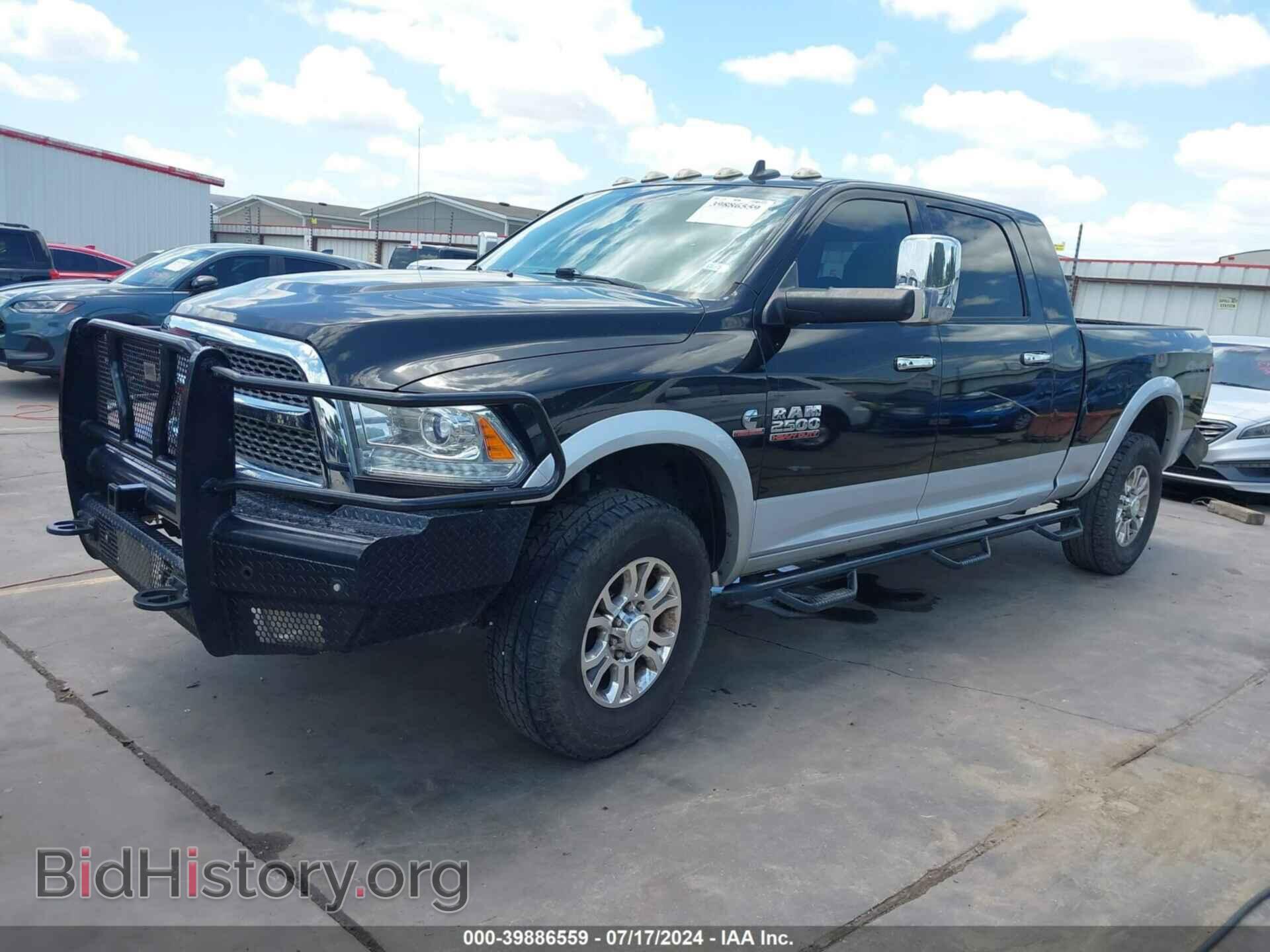 2017 RAM 2500 - VIN: 3C6UR5NLXHG588432 - Фото 2