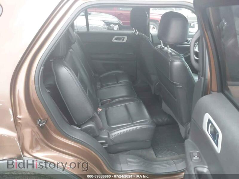 2011 Ford EXPLORER (VIN 1FMHK8D86BGA74492) — photo 8 of 16