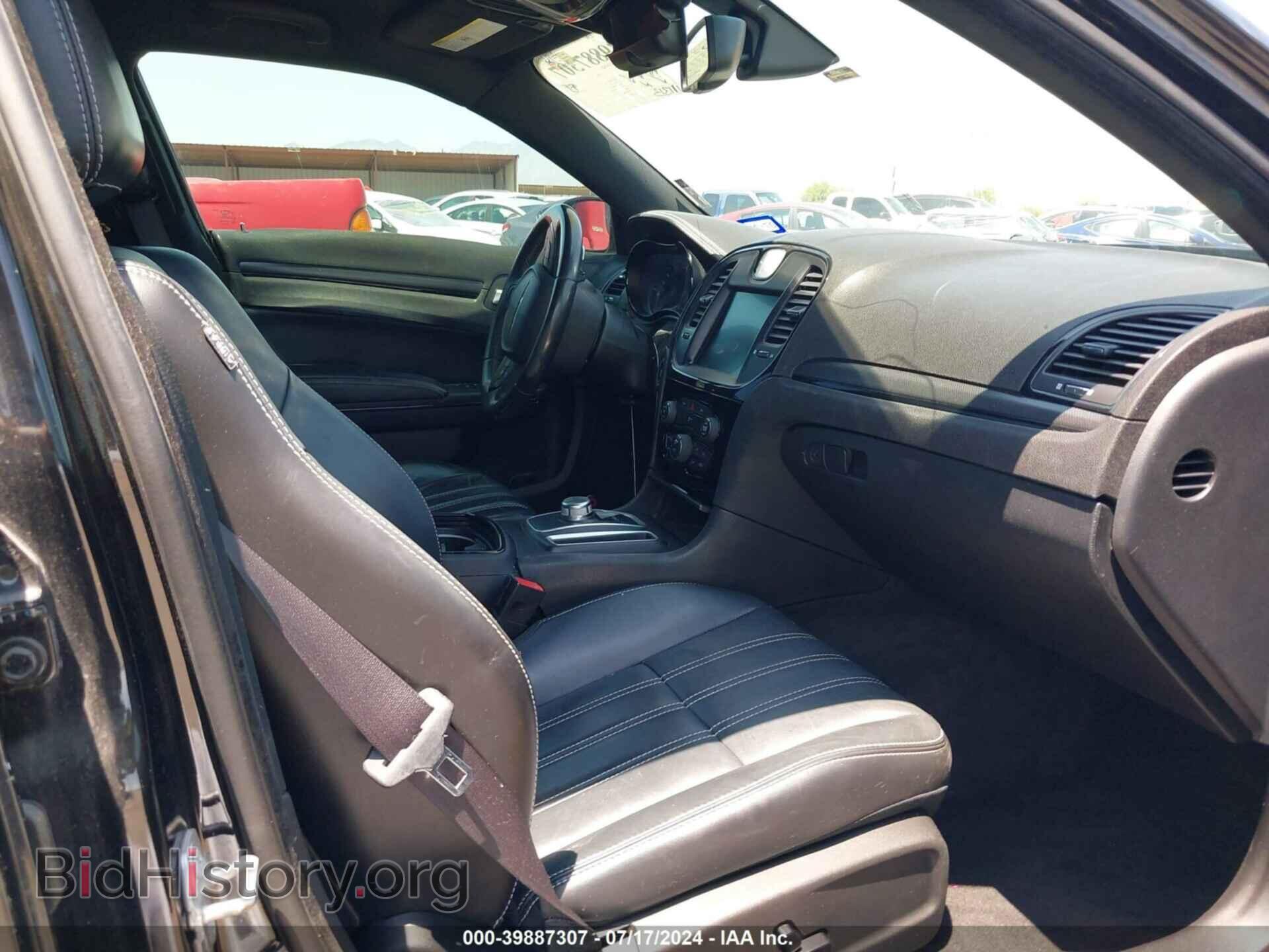 2016 CHRYSLER 300 - VIN: 2C3CCAGG2GH182937 - Фото 5