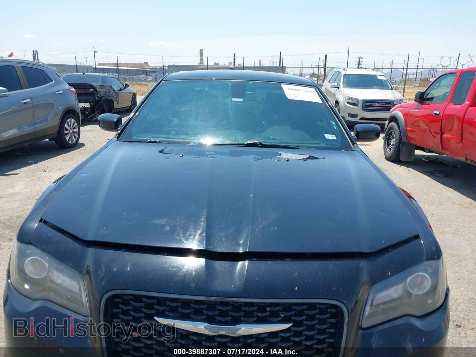 2016 CHRYSLER 300 - VIN: 2C3CCAGG2GH182937 - Фото 6