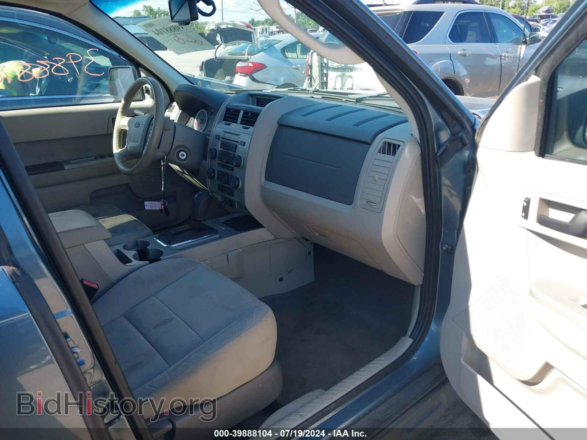 2010 FORD ESCAPE - VIN: 1FMCU0D70AKD38430 - Фото 5