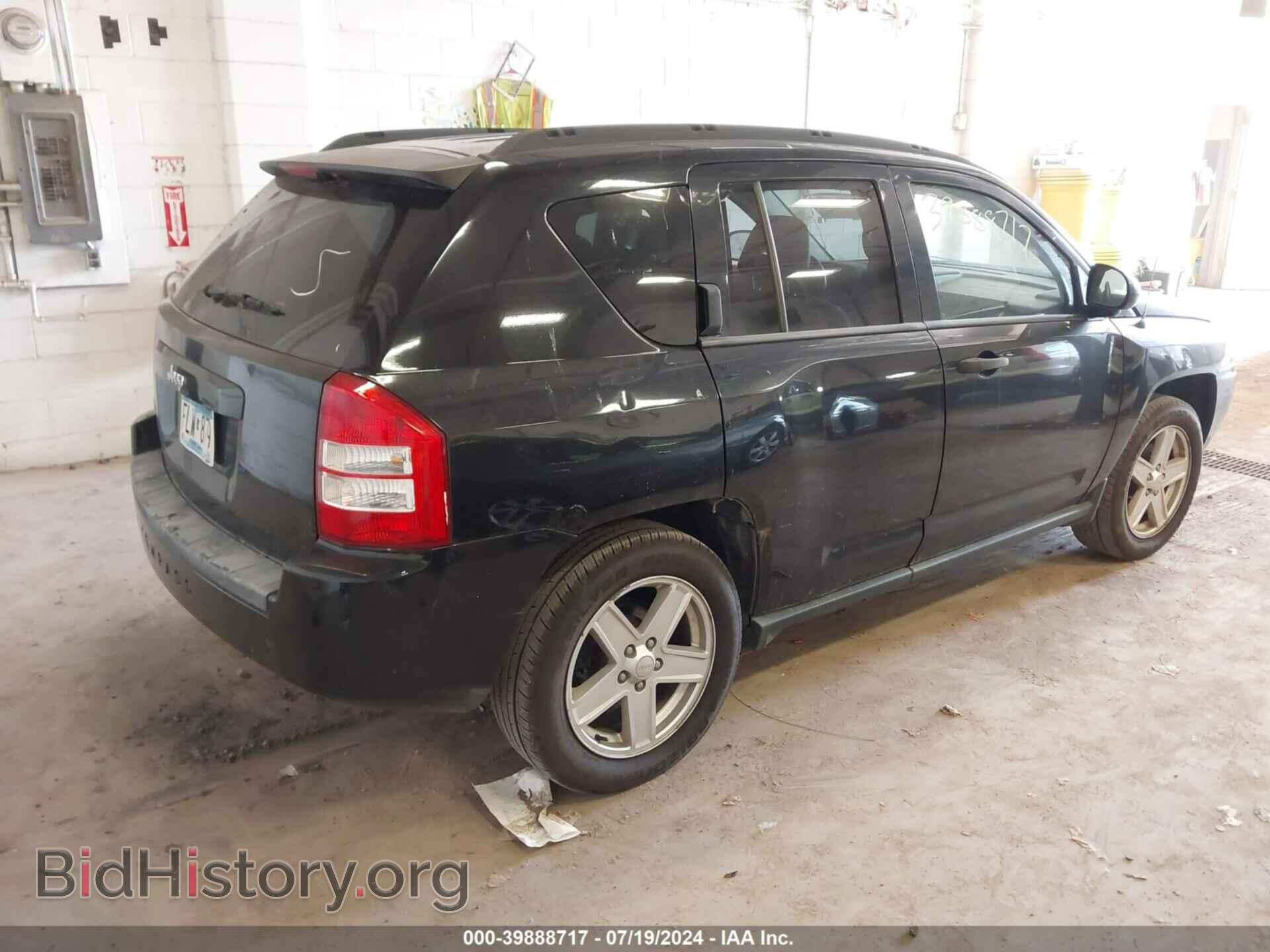 2007 JEEP COMPASS - VIN: 1J8FF47W87D583780 - Фото 4
