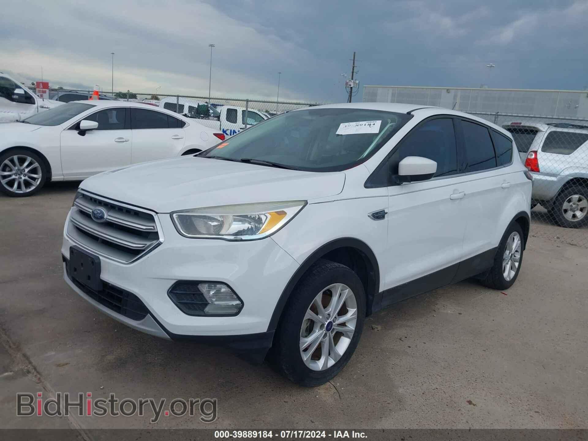 2017 FORD ESCAPE - VIN: 1FMCU0GD1HUB21355 - Фото 2