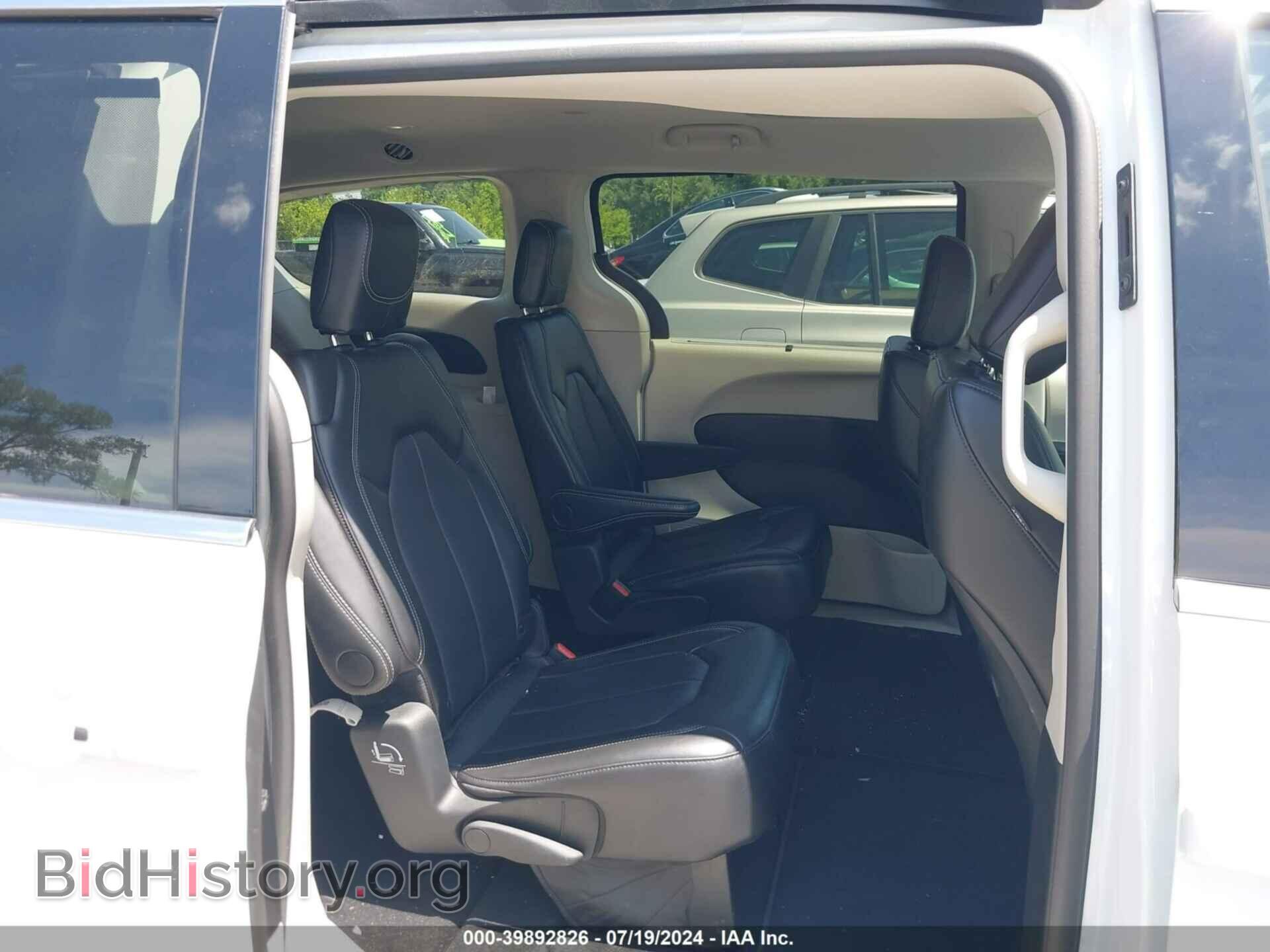 2024 CHRYSLER PACIFICA - VIN: 2C4RC1BG0RR119877 - Фото 8