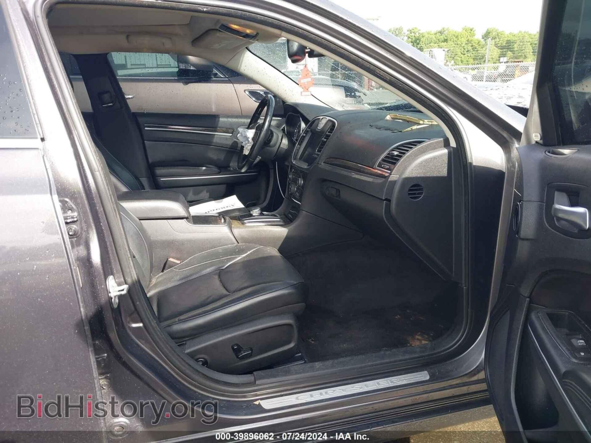 2016 CHRYSLER 300C - VIN: 2C3CCAKG0GH208443 - Фото 5
