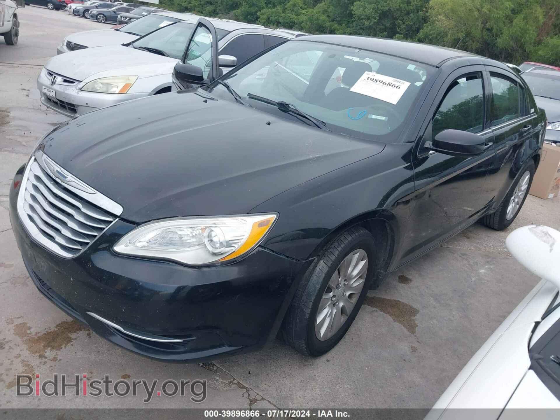 2014 CHRYSLER 200 - VIN: 1C3CCBAB4EN230946 - Фото 2