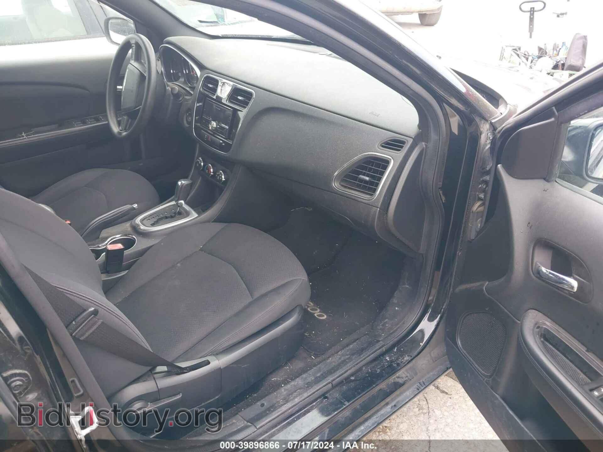 2014 CHRYSLER 200 - VIN: 1C3CCBAB4EN230946 - Фото 5