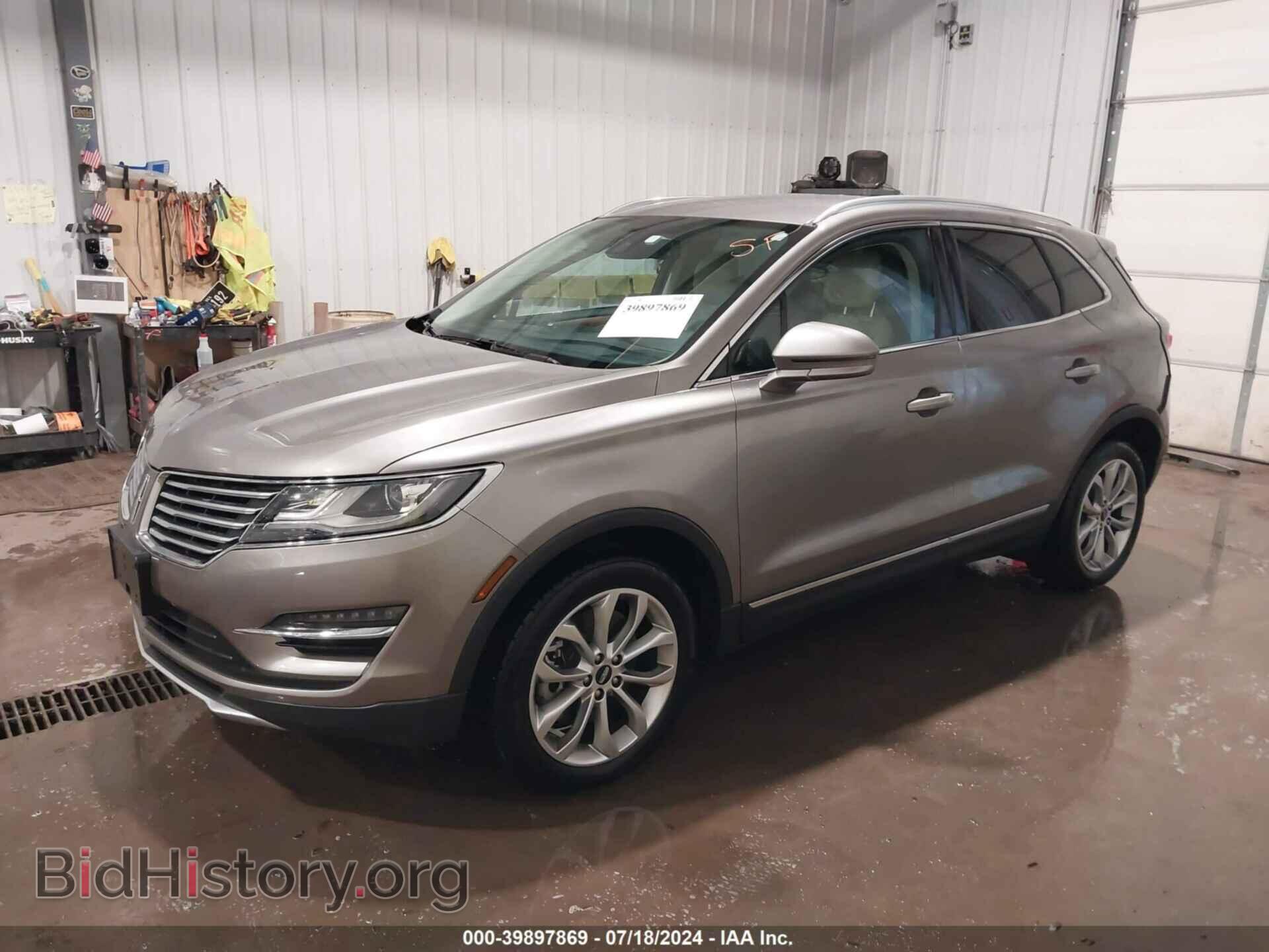 2017 LINCOLN MKC - VIN: 5LMCJ2D96HUL16286 - Photo 2