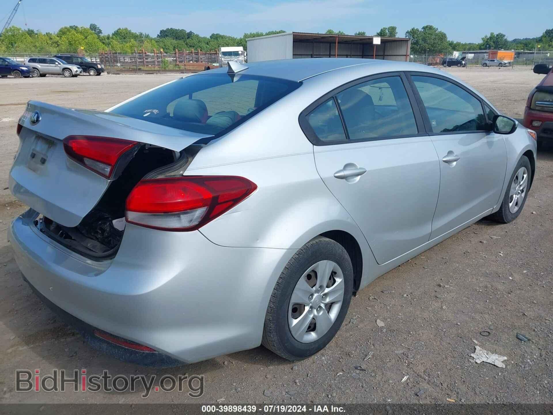 2017 KIA FORTE - VIN: 3KPFK4A74HE092692 - Фото 4
