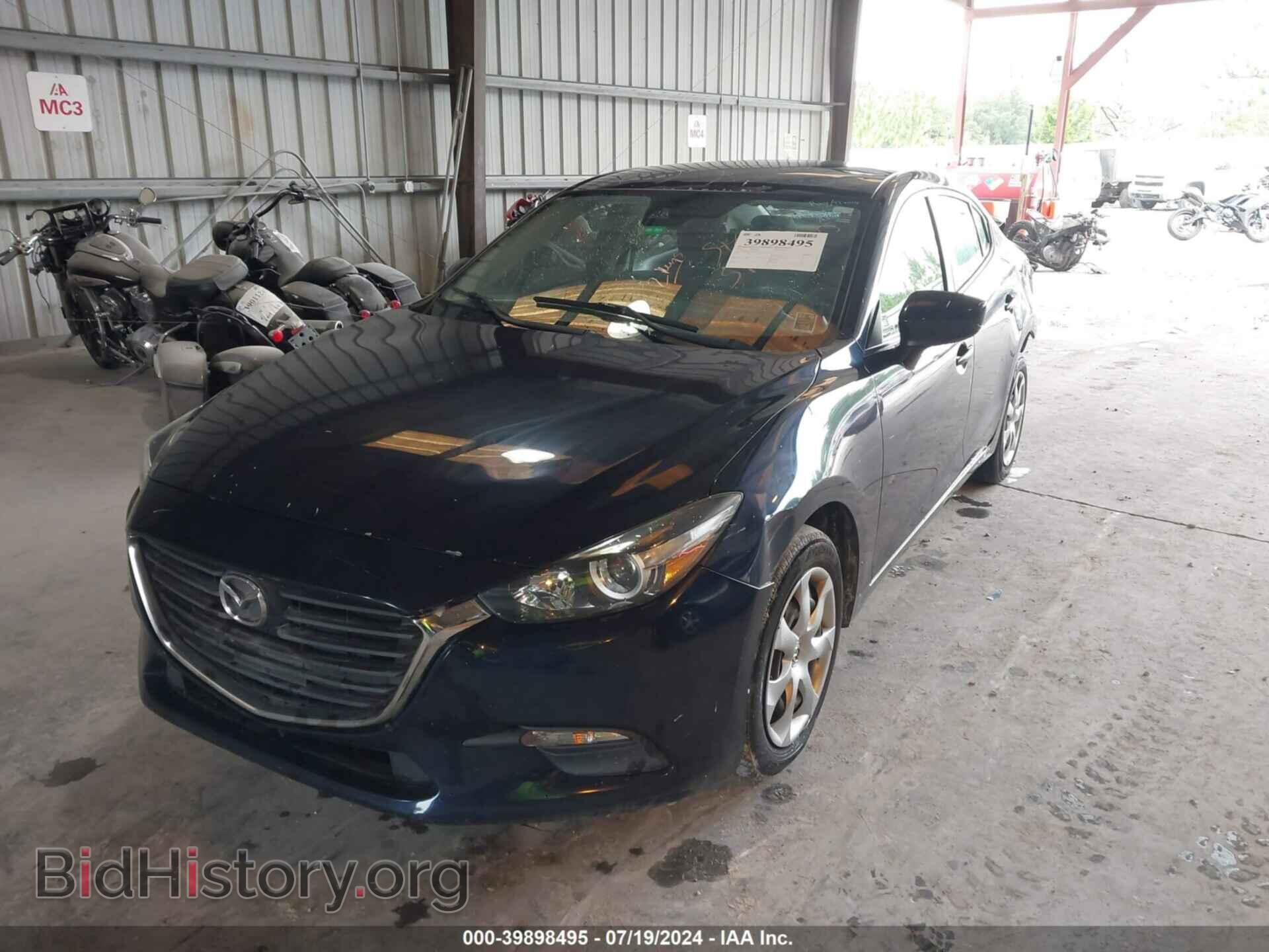 2018 MAZDA MAZDA3 - VIN: 3MZBN1U76JM174271 - Фото 2