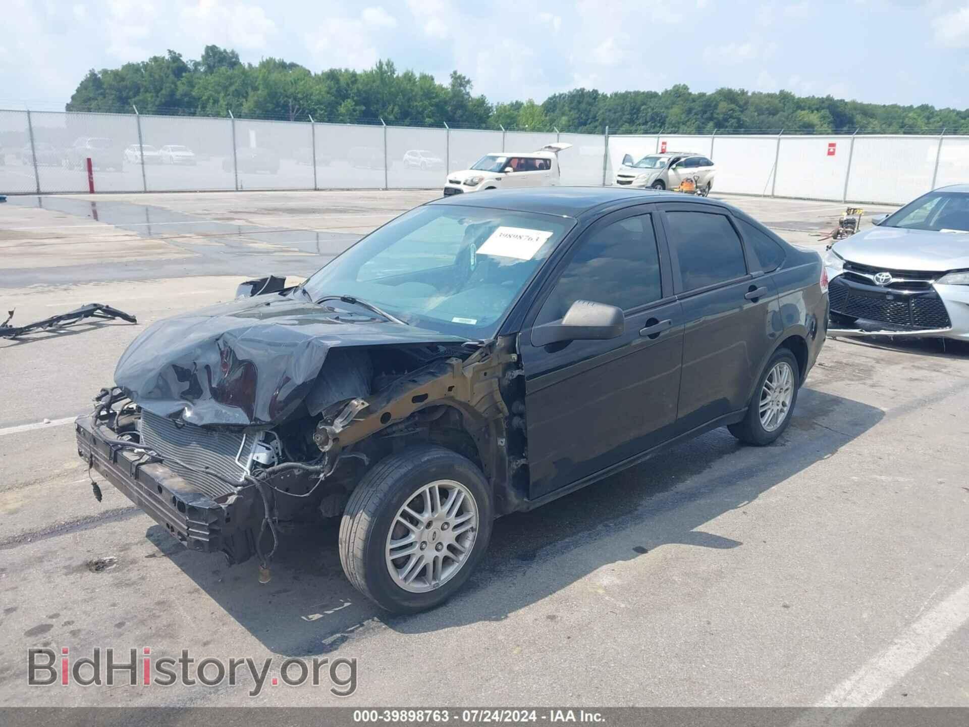 2011 FORD FOCUS - VIN: 1FAHP3FN7BW204674 - Фото 2