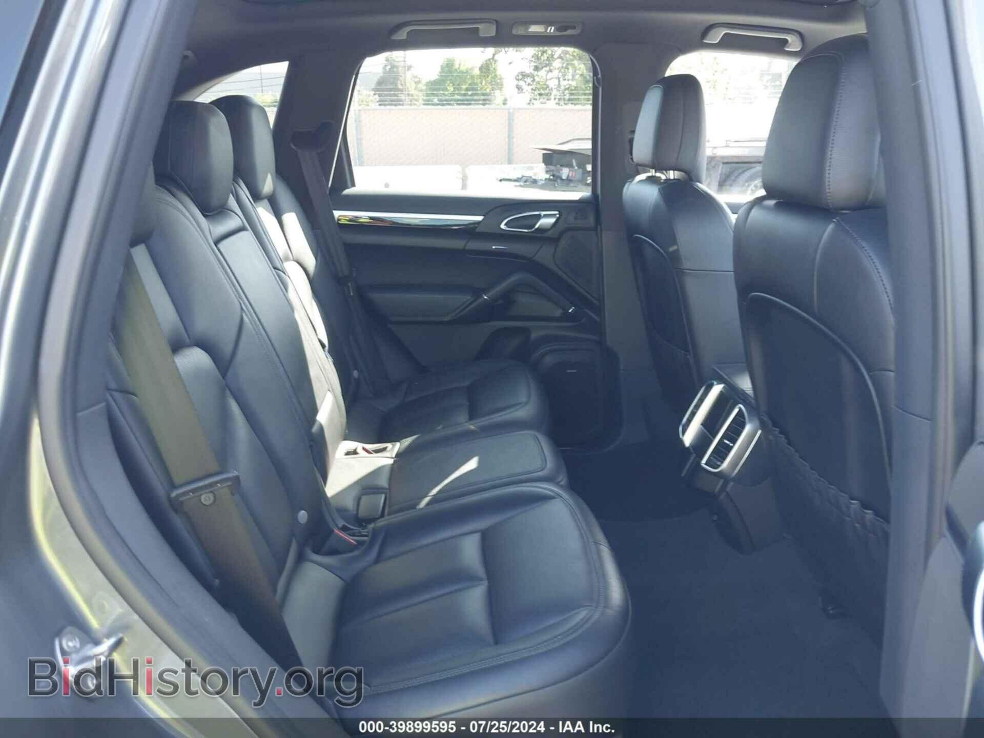 2016 PORSCHE CAYENNE - VIN: WP1AA2A29GKA37851 - Фото 8