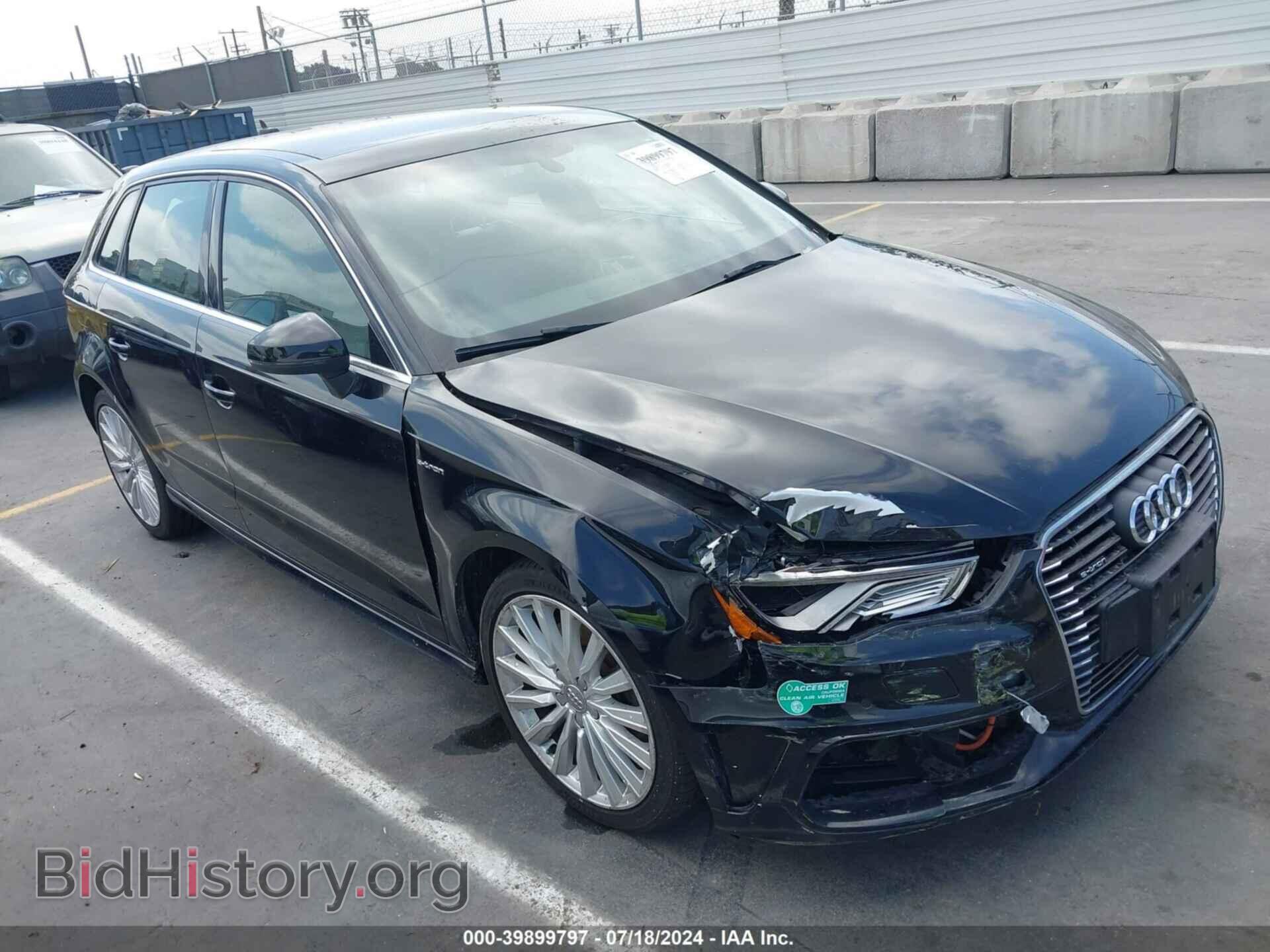 Photo WAUTPBFF4GA112558 - AUDI A3 E-TRON 2016