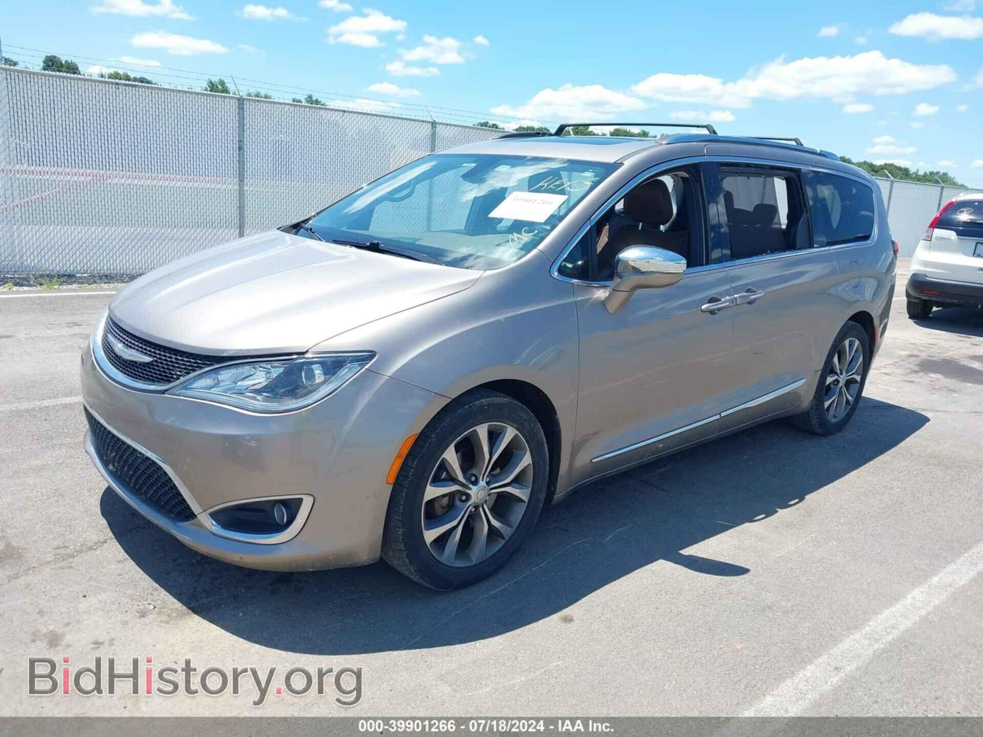 2017 CHRYSLER PACIFICA - VIN: 2C4RC1GGXHR627720 - Photo 2