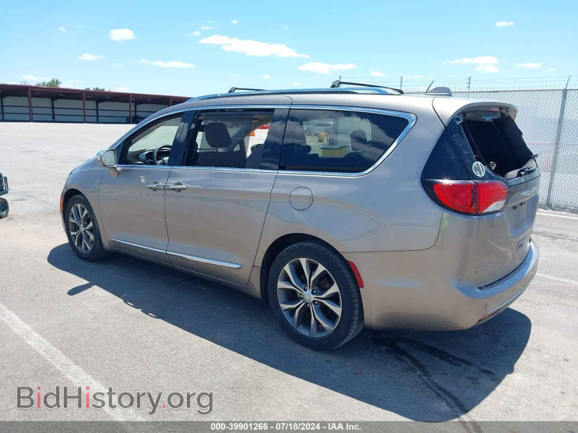 2017 CHRYSLER PACIFICA - VIN: 2C4RC1GGXHR627720 - Photo 3