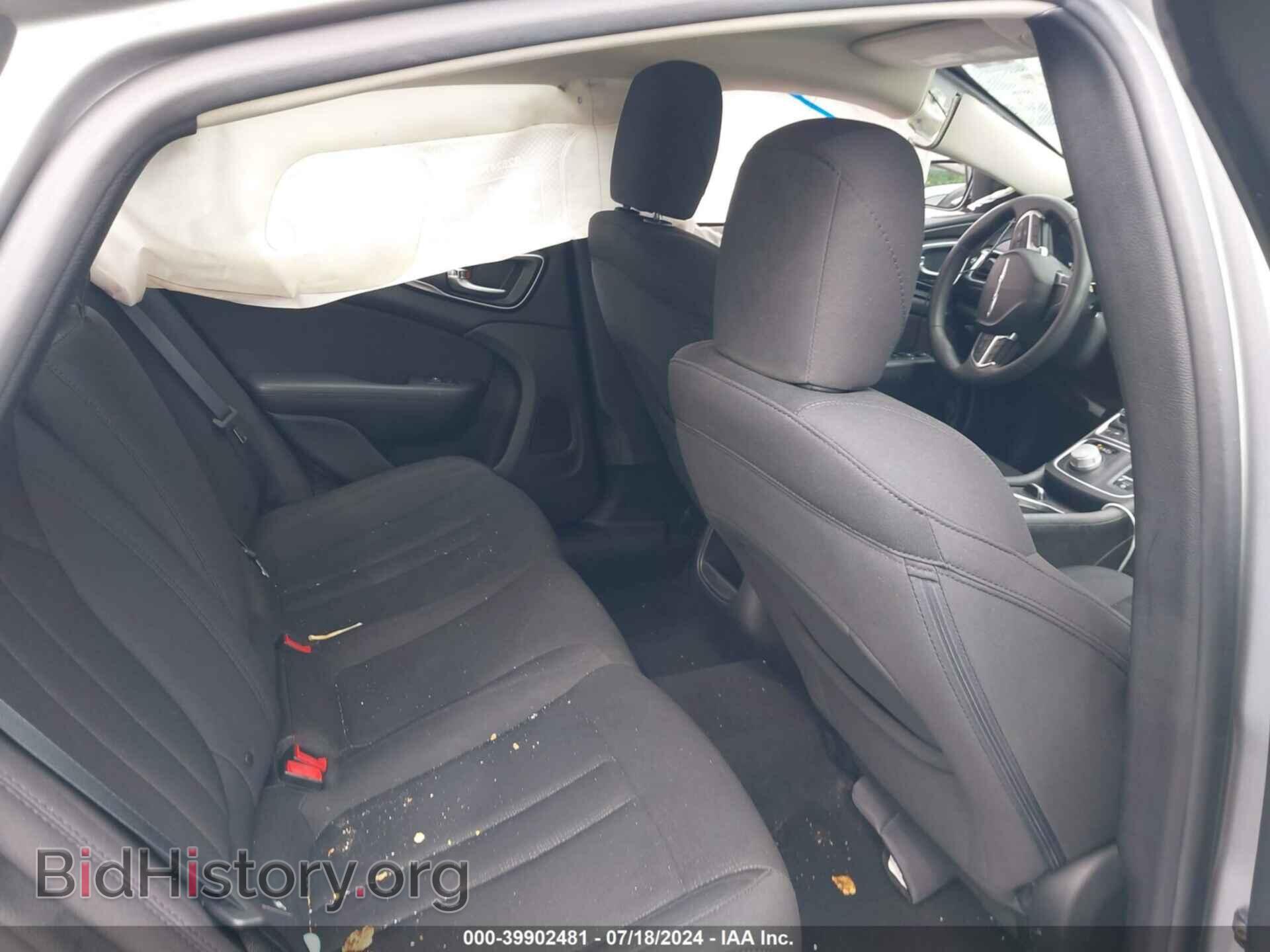 2017 CHRYSLER 200 - VIN: 1C3CCCAB3HN512408 - Фото 8