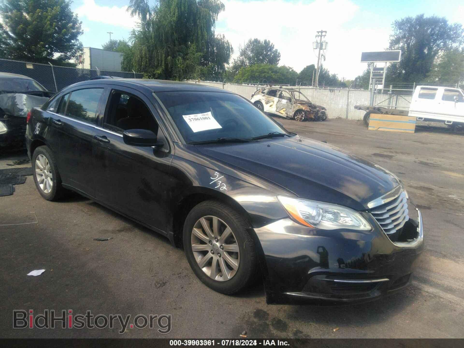 Photo 1C3BC1FB7BN558646 - CHRYSLER 200 2011